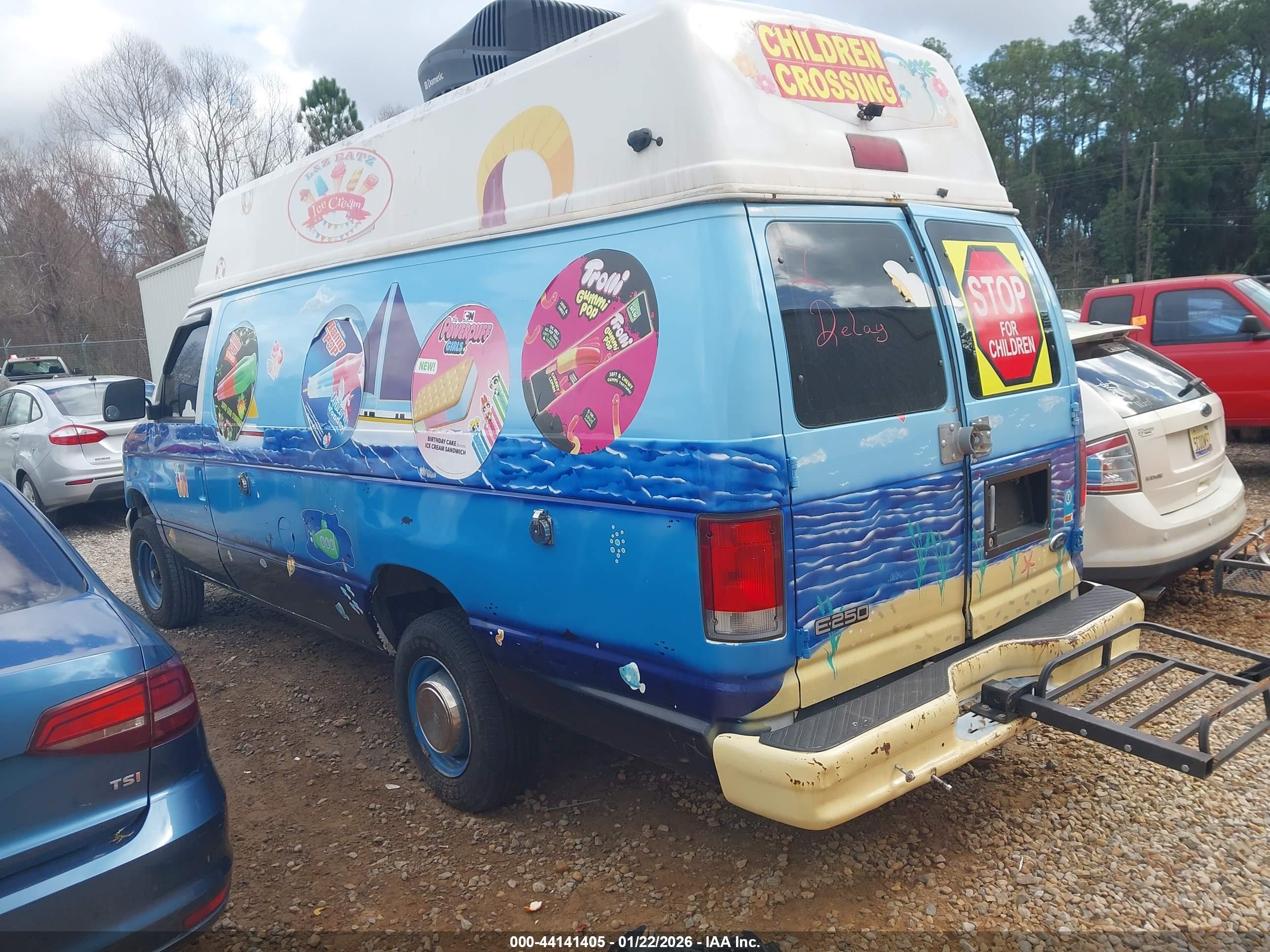 FORD E-250 image 3