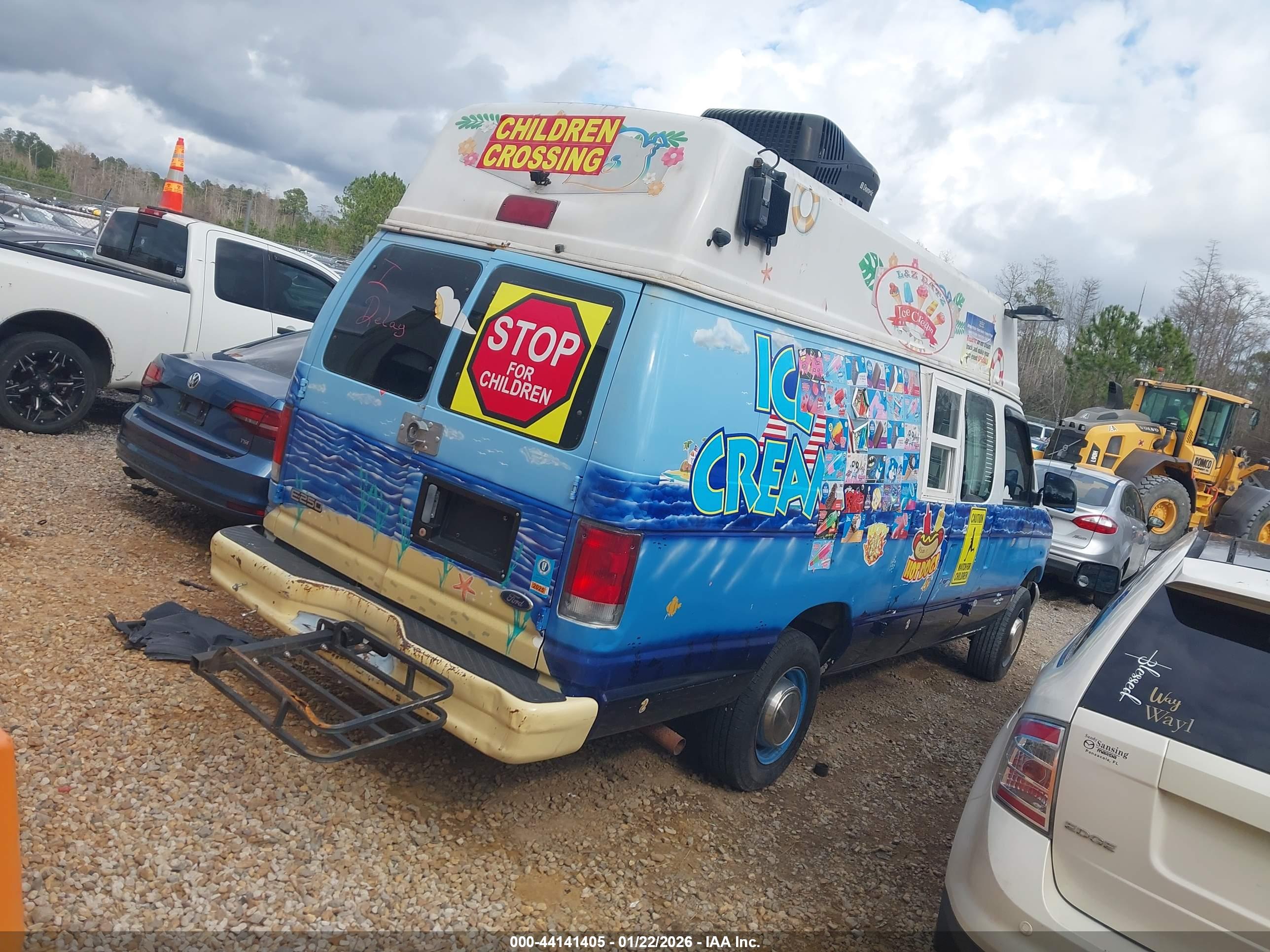 FORD E-250 image 4