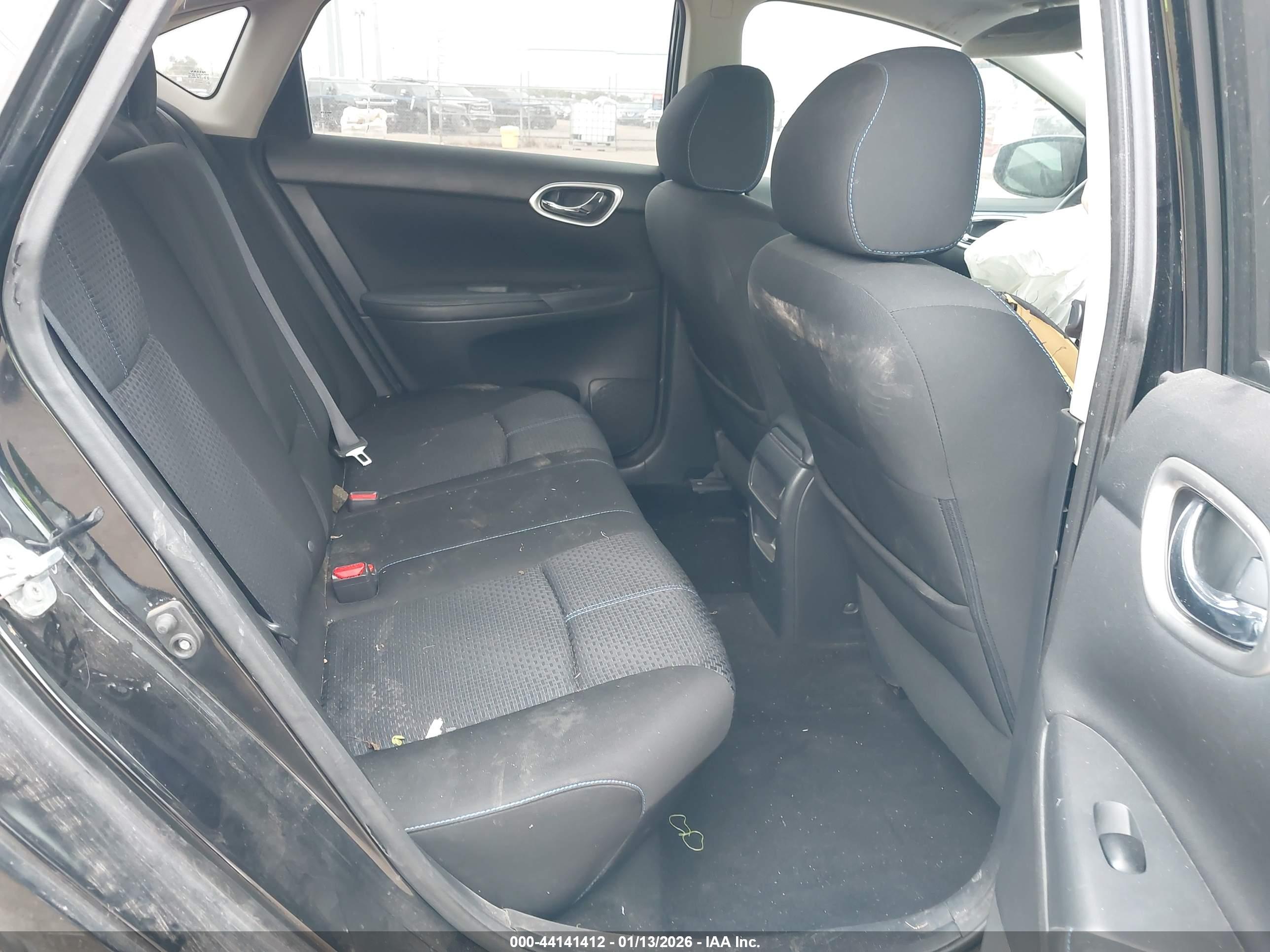 NISSAN SENTRA image 8