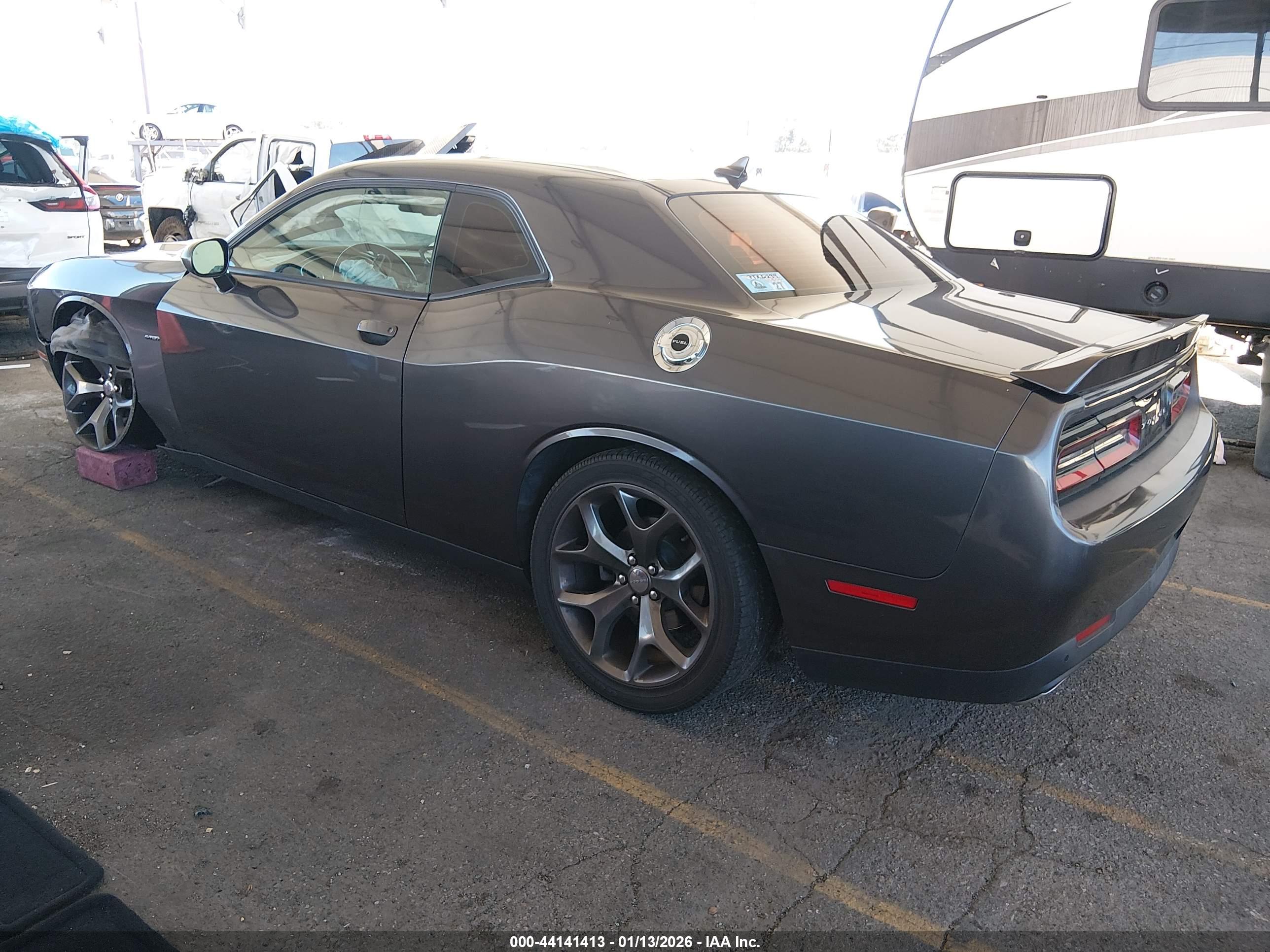 DODGE CHALLENGER image 3