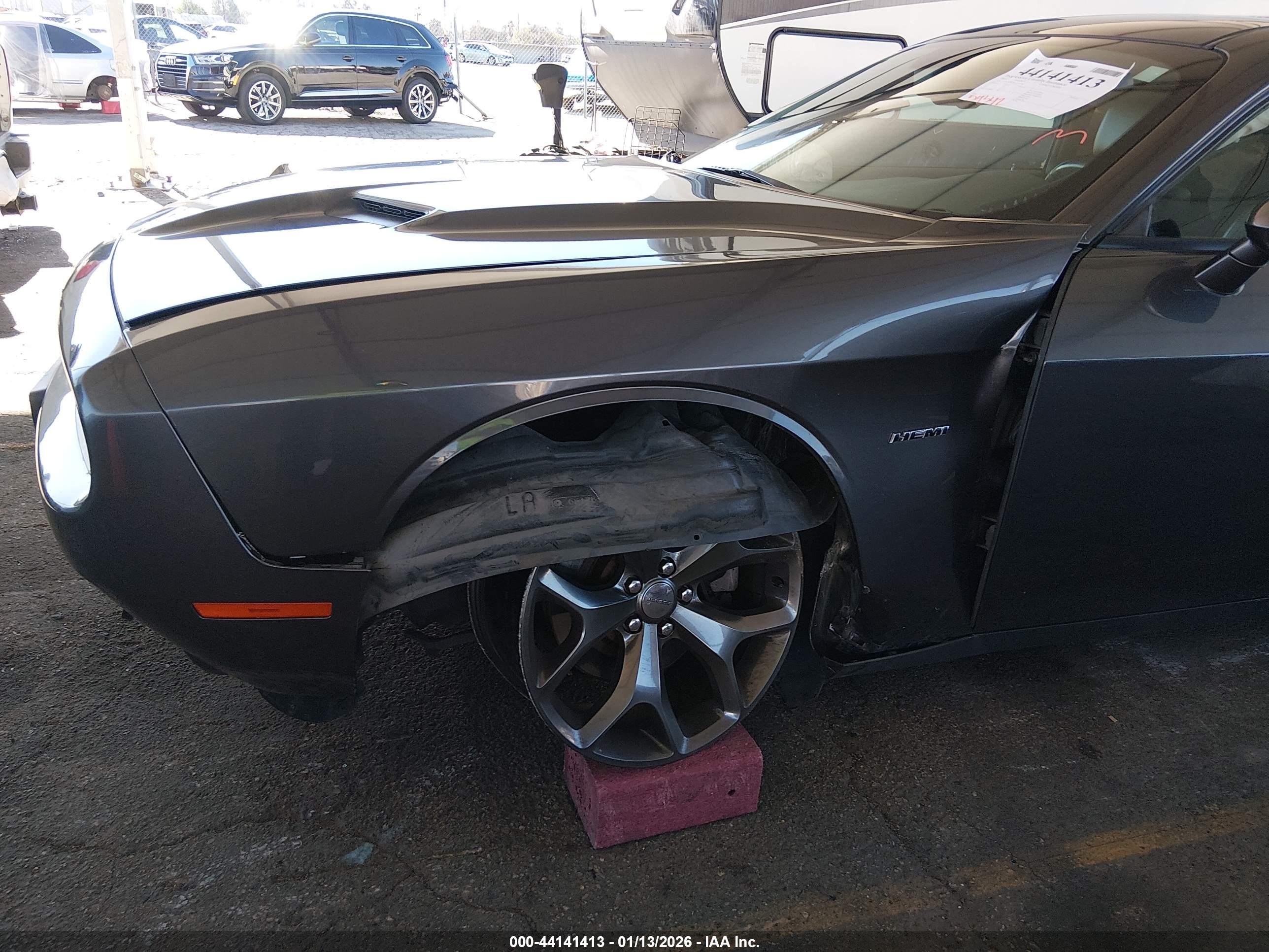 DODGE CHALLENGER image 6