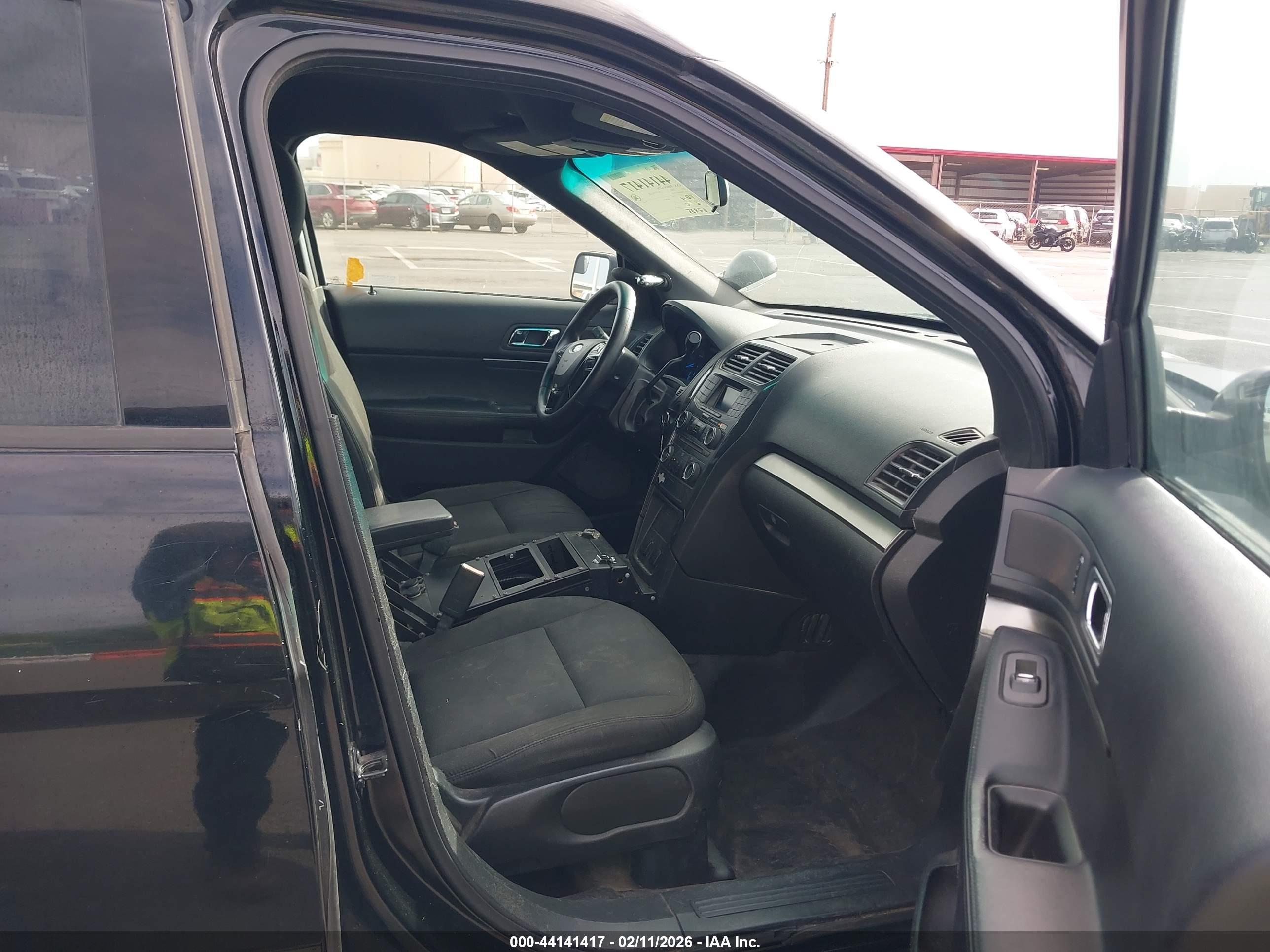FORD UTILITY image 5