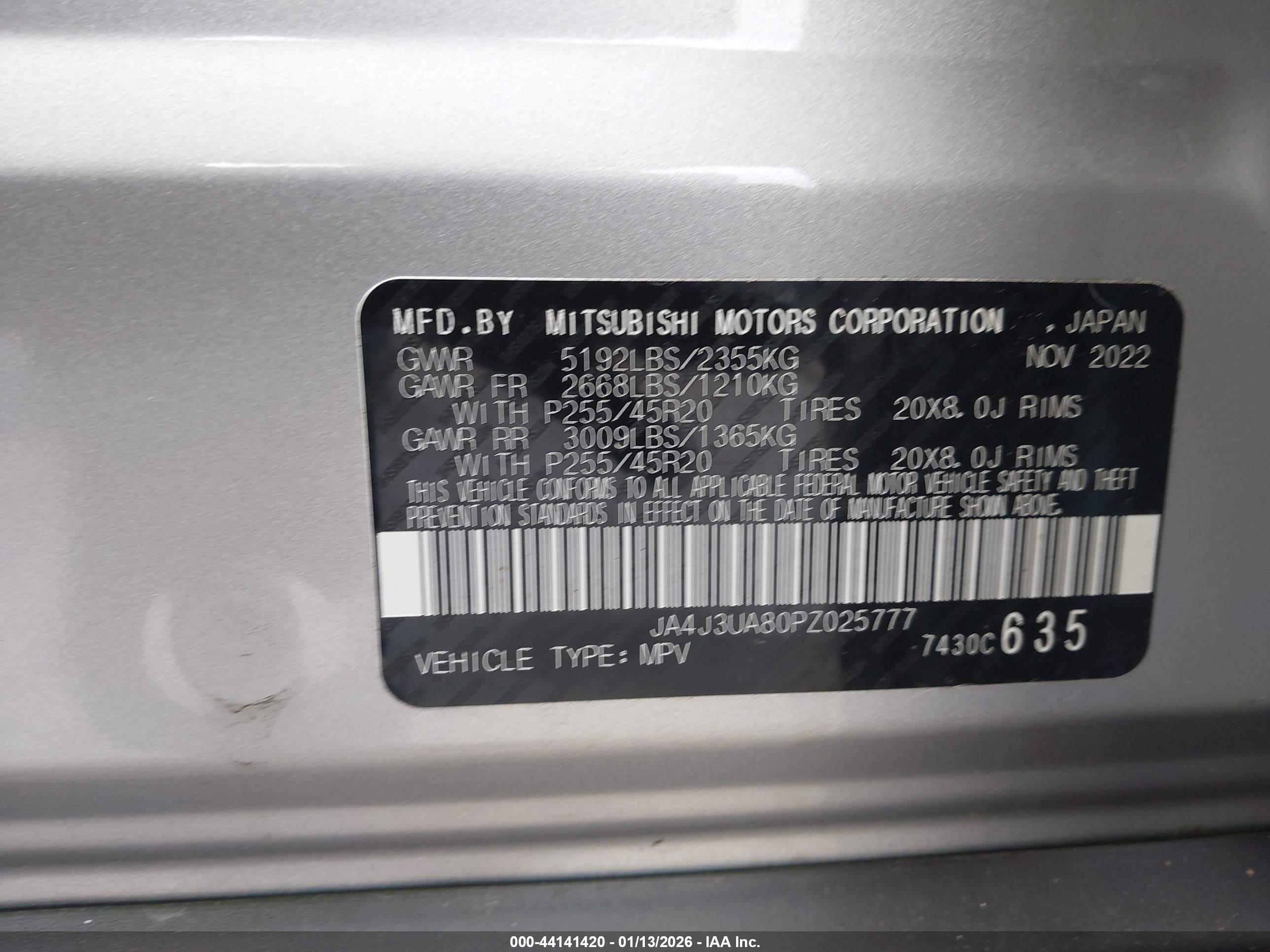 MITSUBISHI OUTLANDER image 9