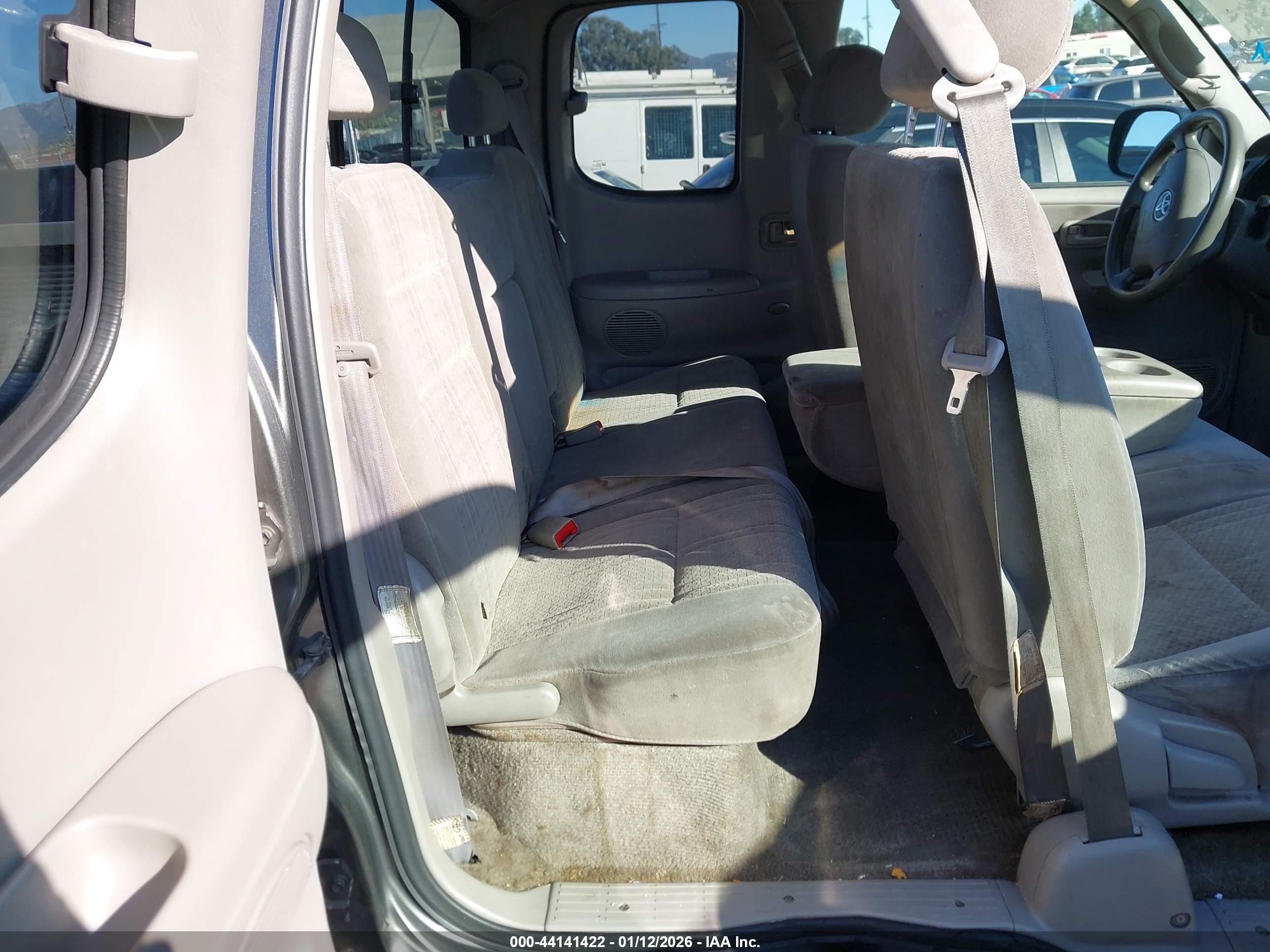 TOYOTA TUNDRA image 8