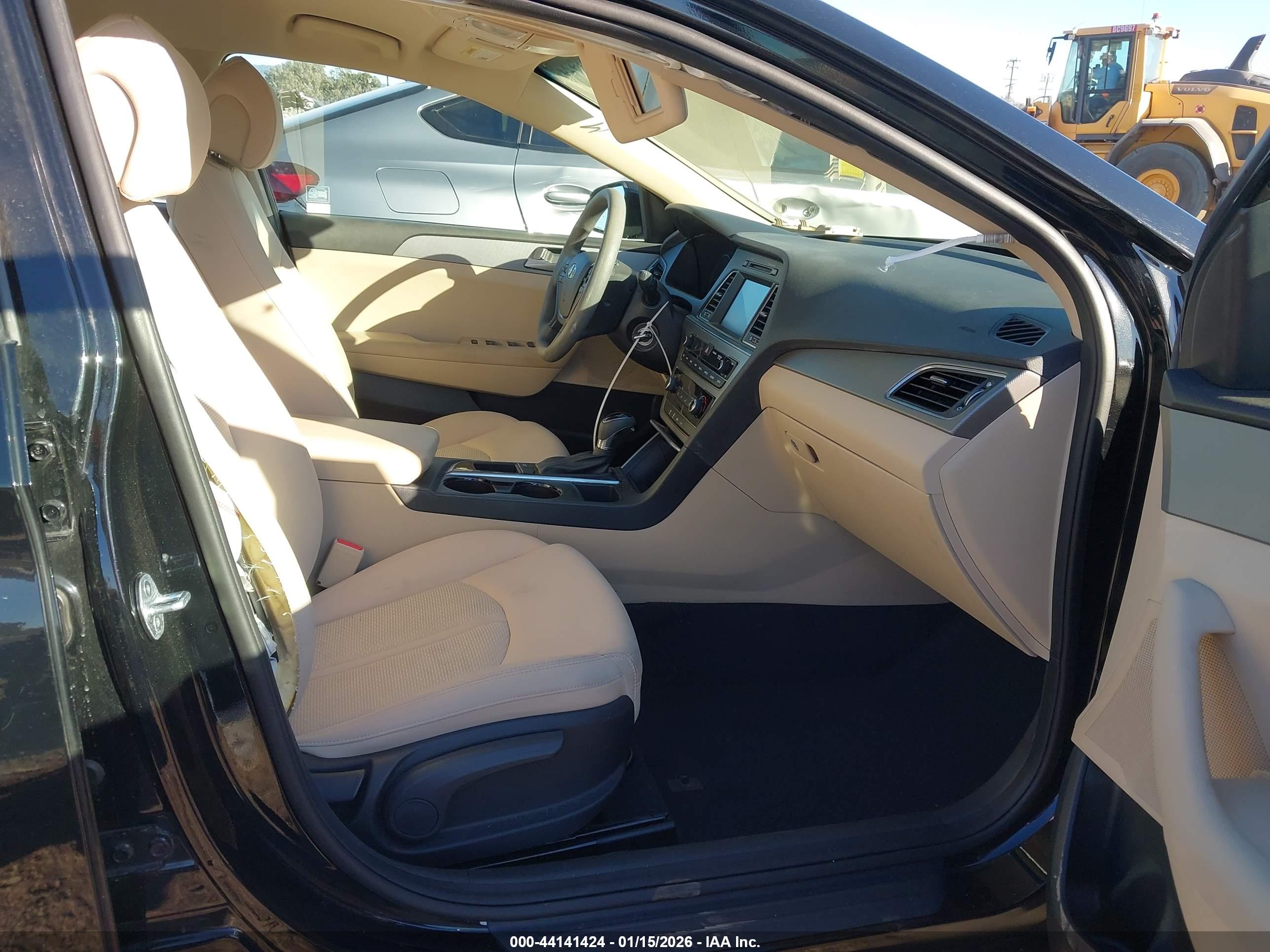 HYUNDAI SONATA image 5