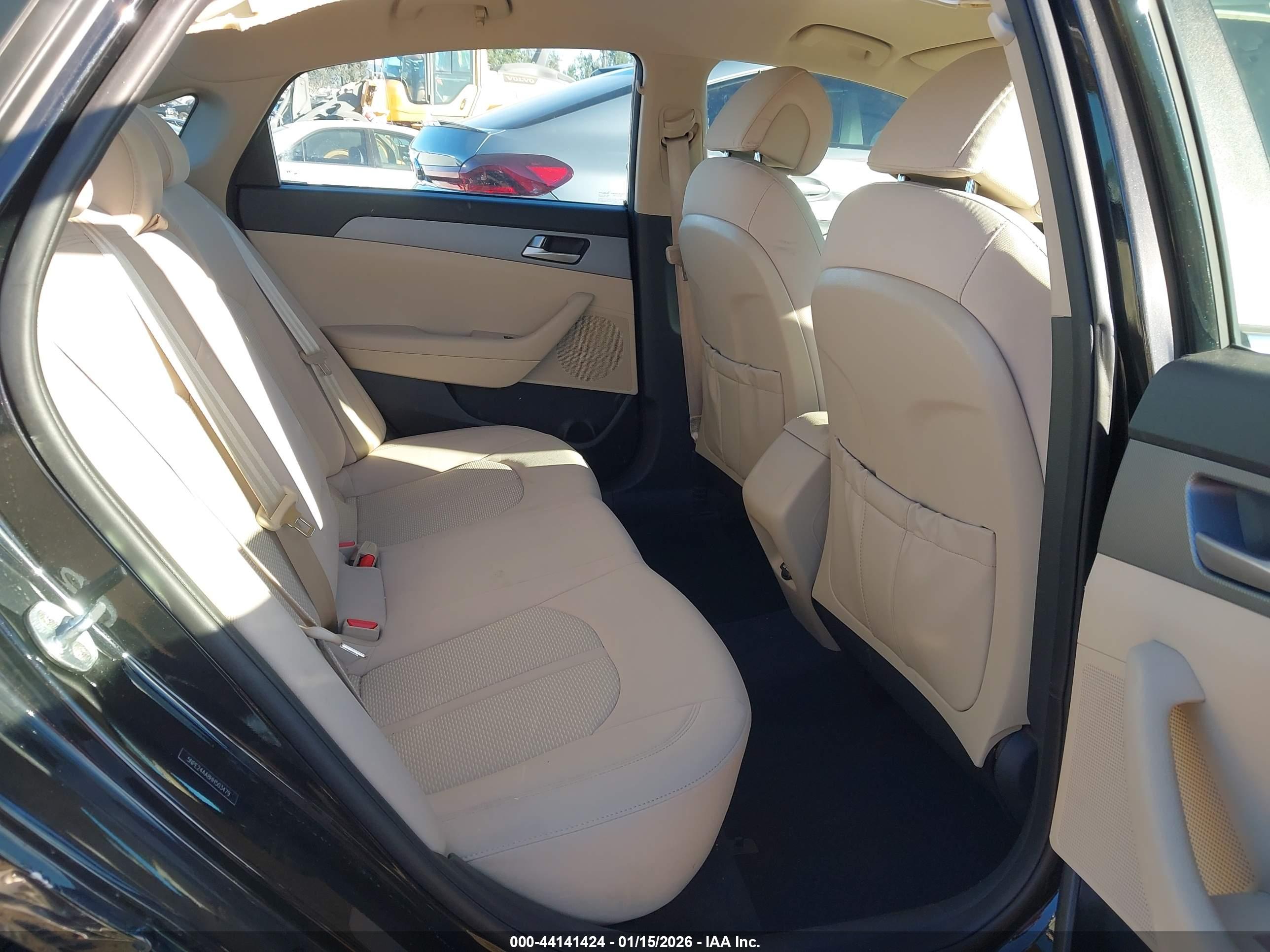HYUNDAI SONATA image 8