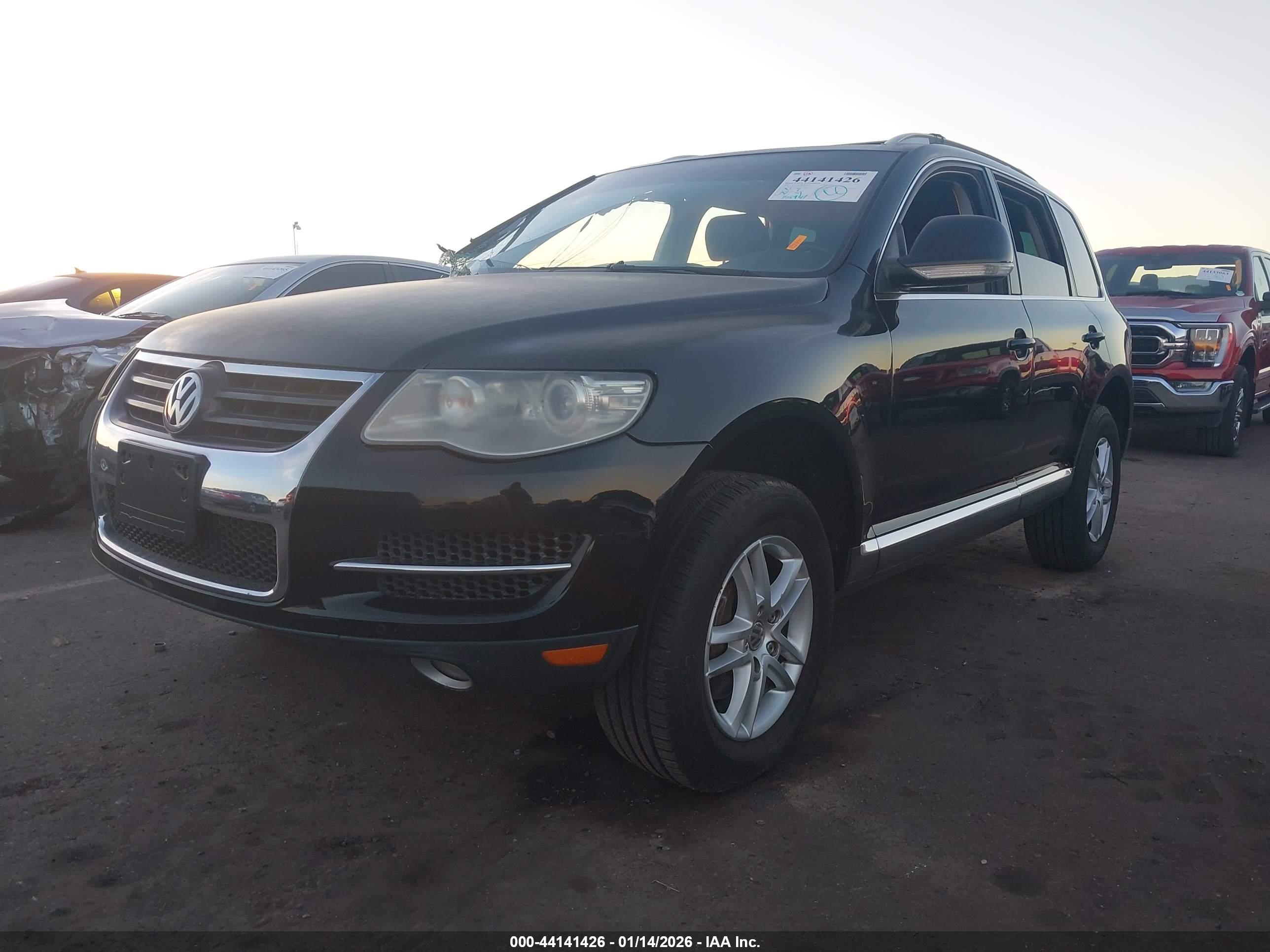 VOLKSWAGEN TOUAREG image 2