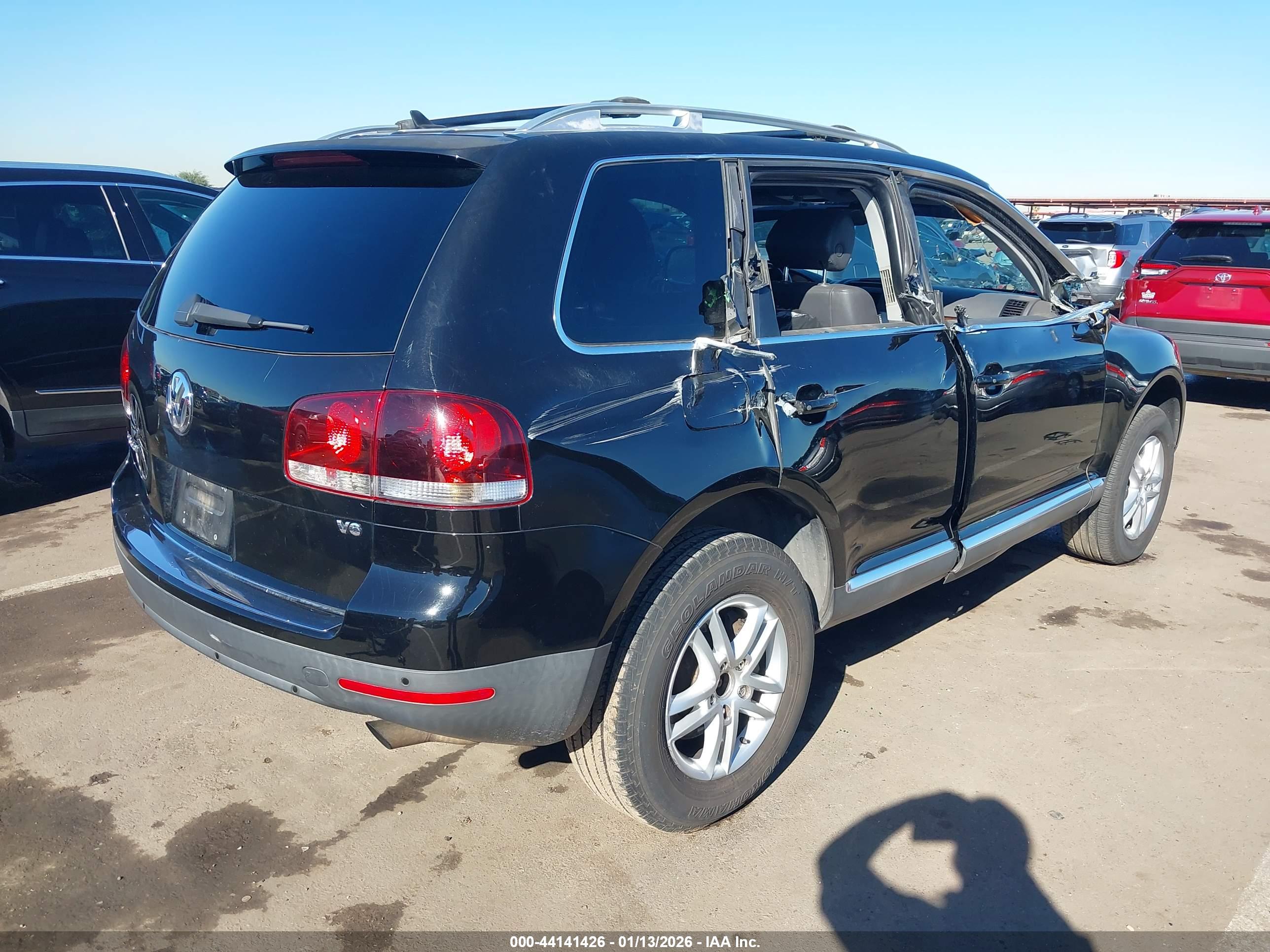 VOLKSWAGEN TOUAREG image 4