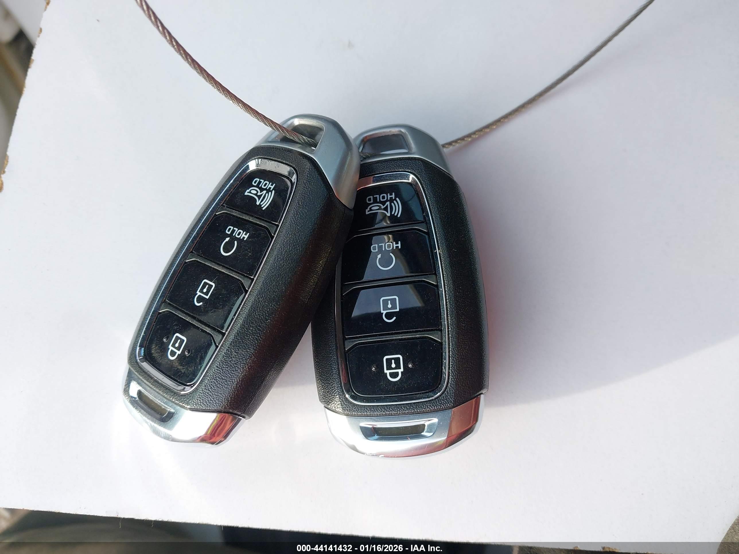 HYUNDAI KONA image 11
