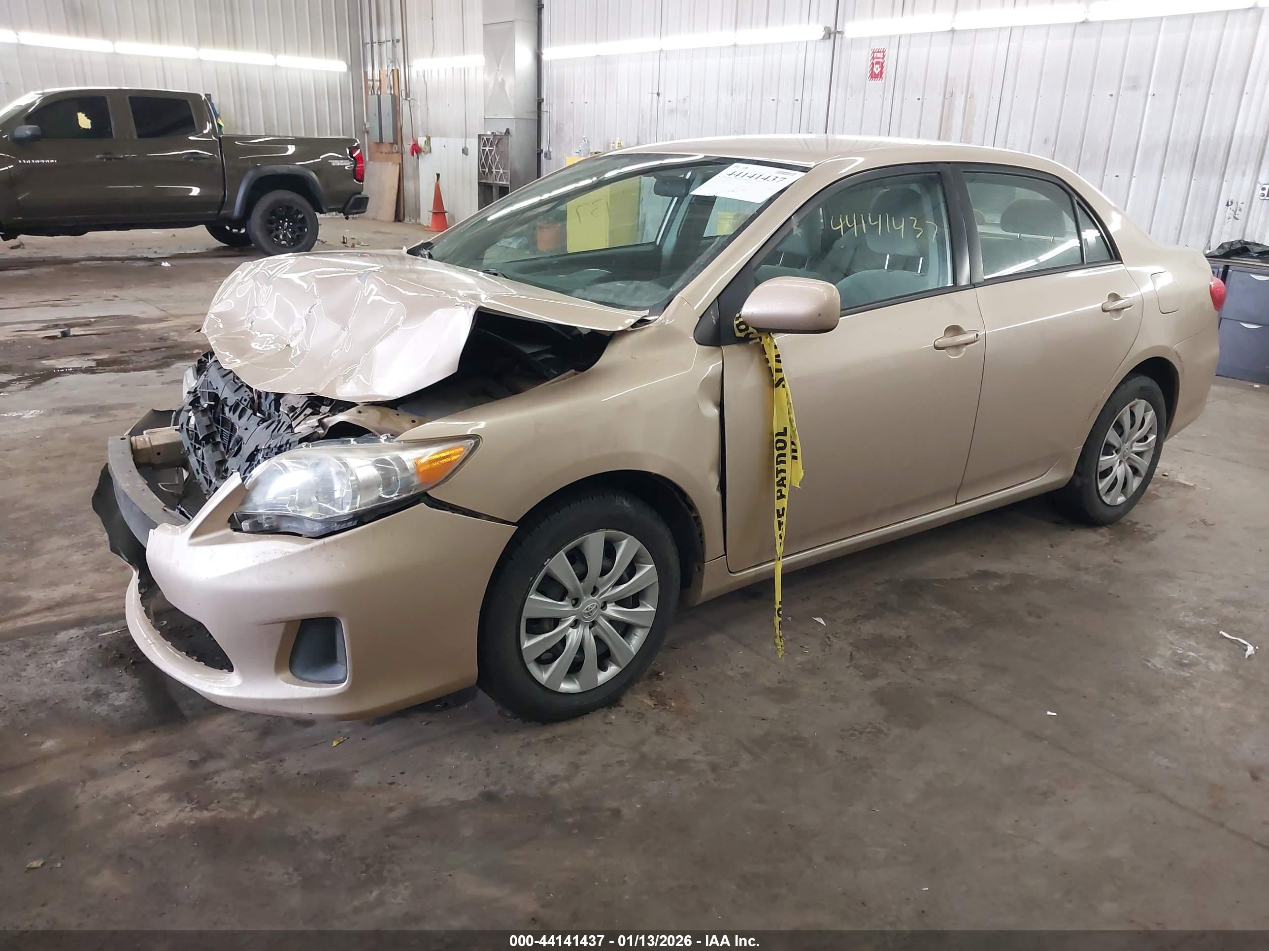 TOYOTA COROLLA image 2