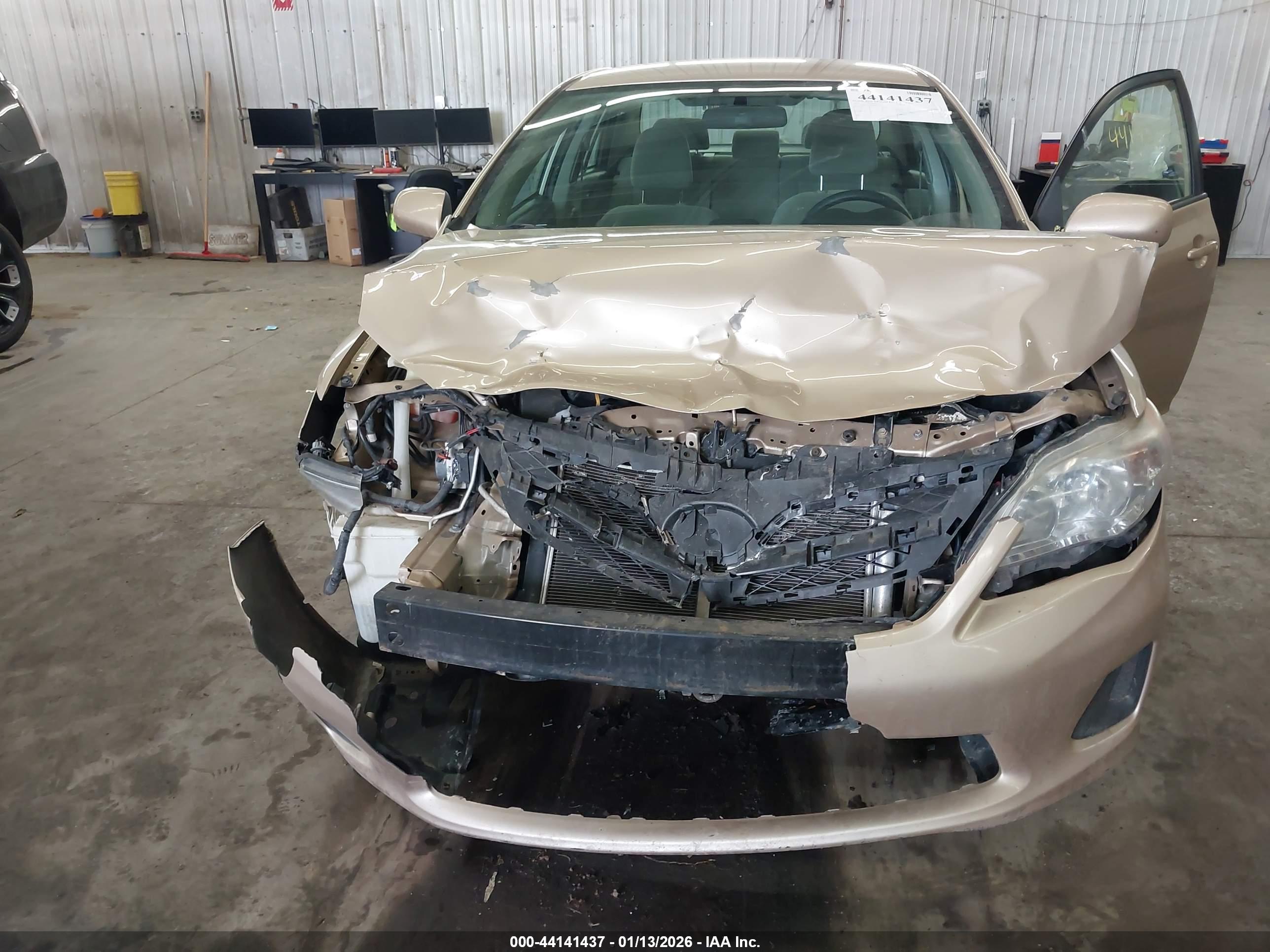 TOYOTA COROLLA image 6