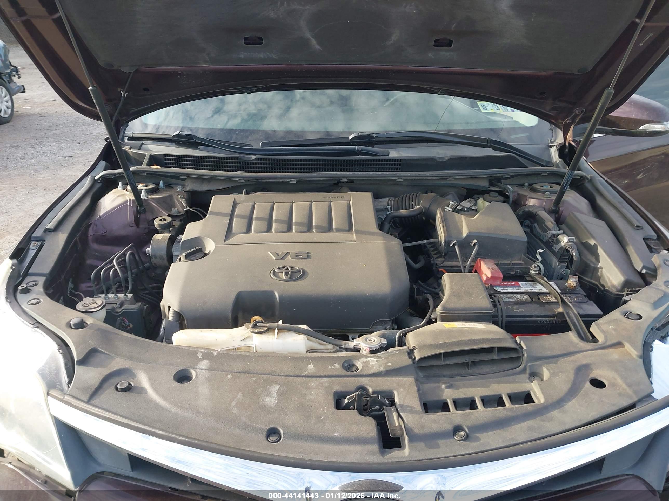 TOYOTA AVALON image 10