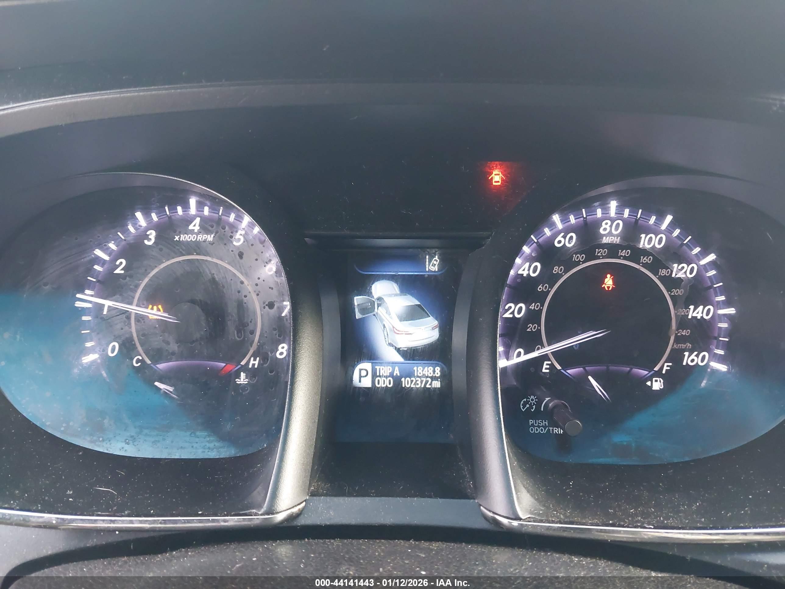 TOYOTA AVALON image 7