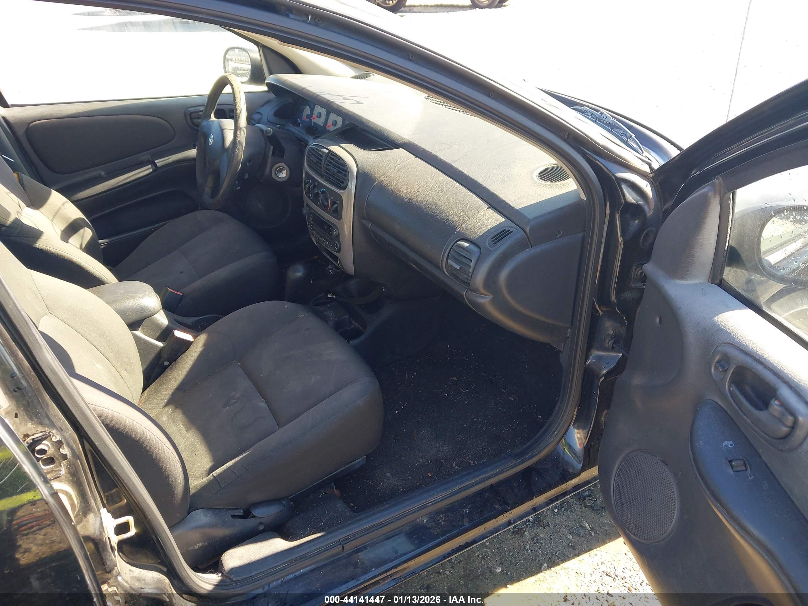 DODGE NEON image 5