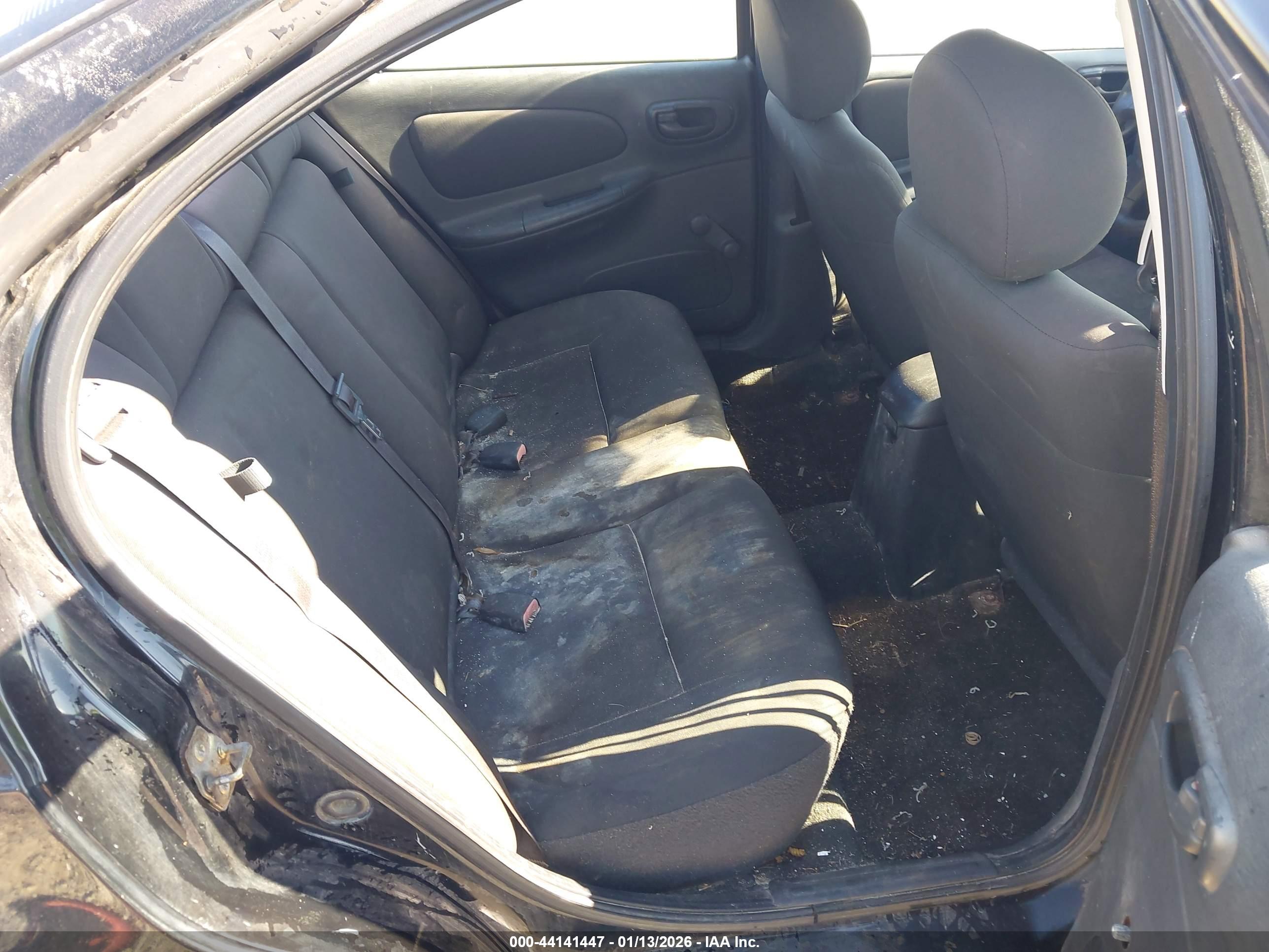 DODGE NEON image 8