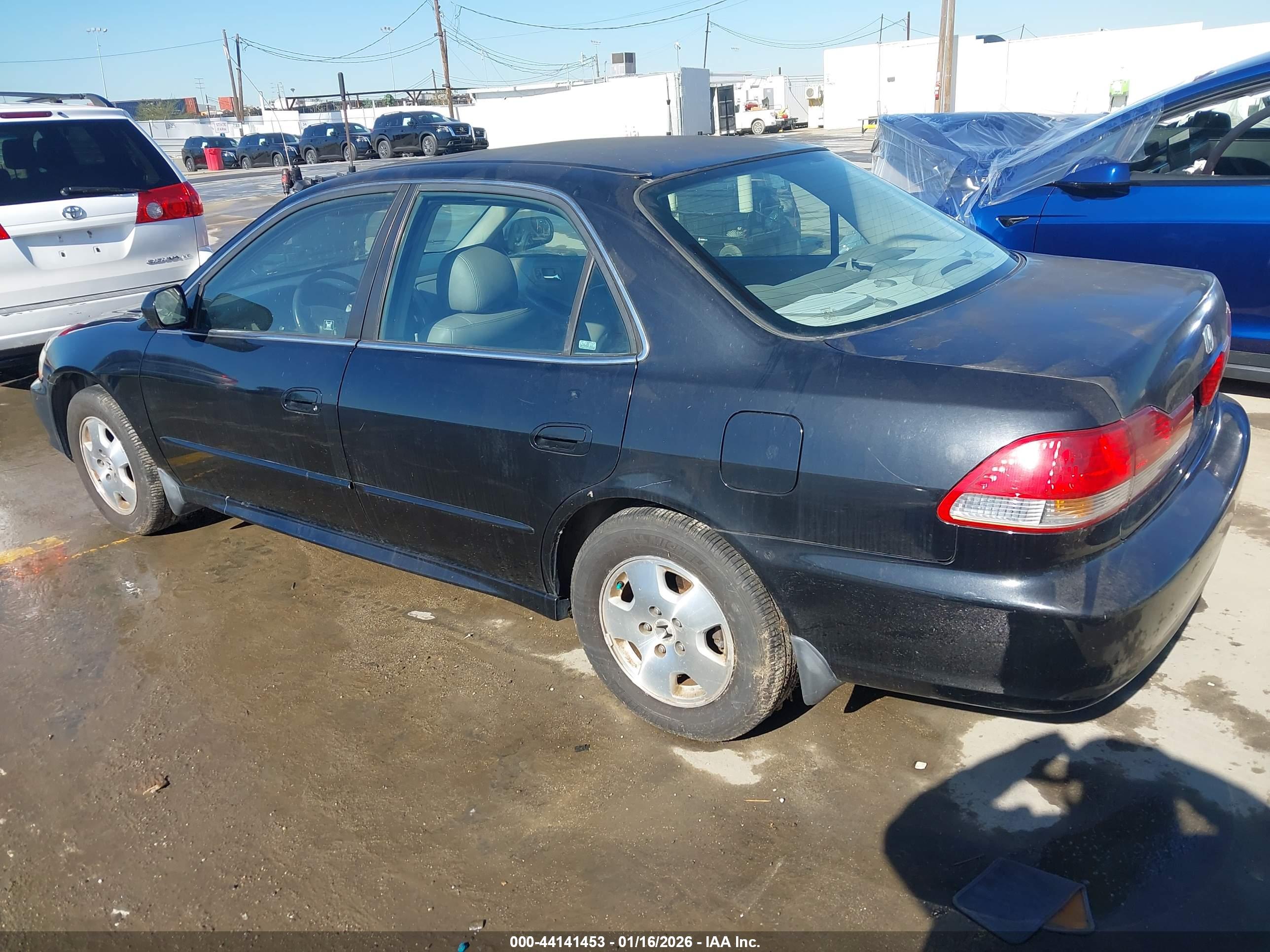 HONDA ACCORD image 3