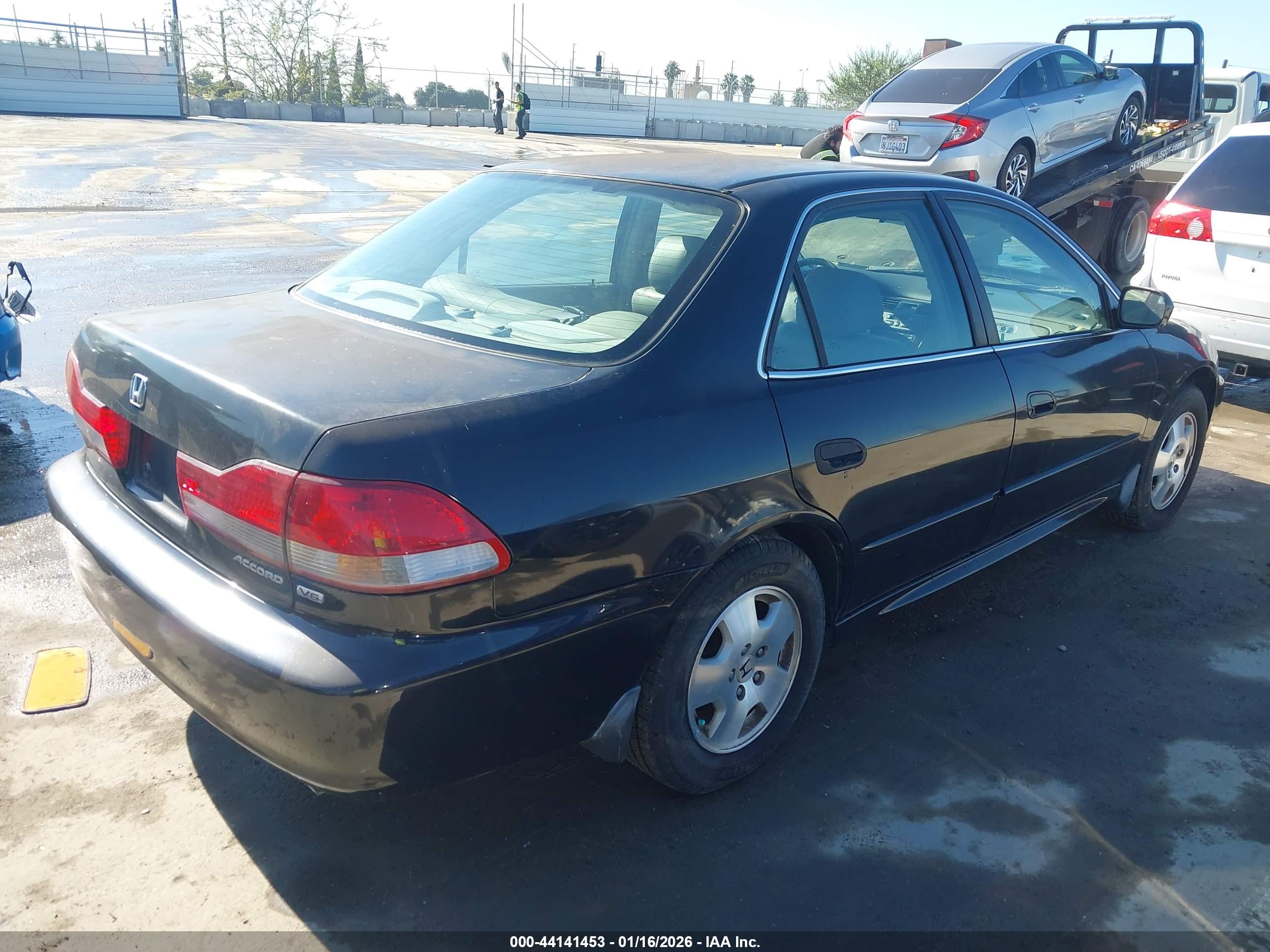 HONDA ACCORD image 4