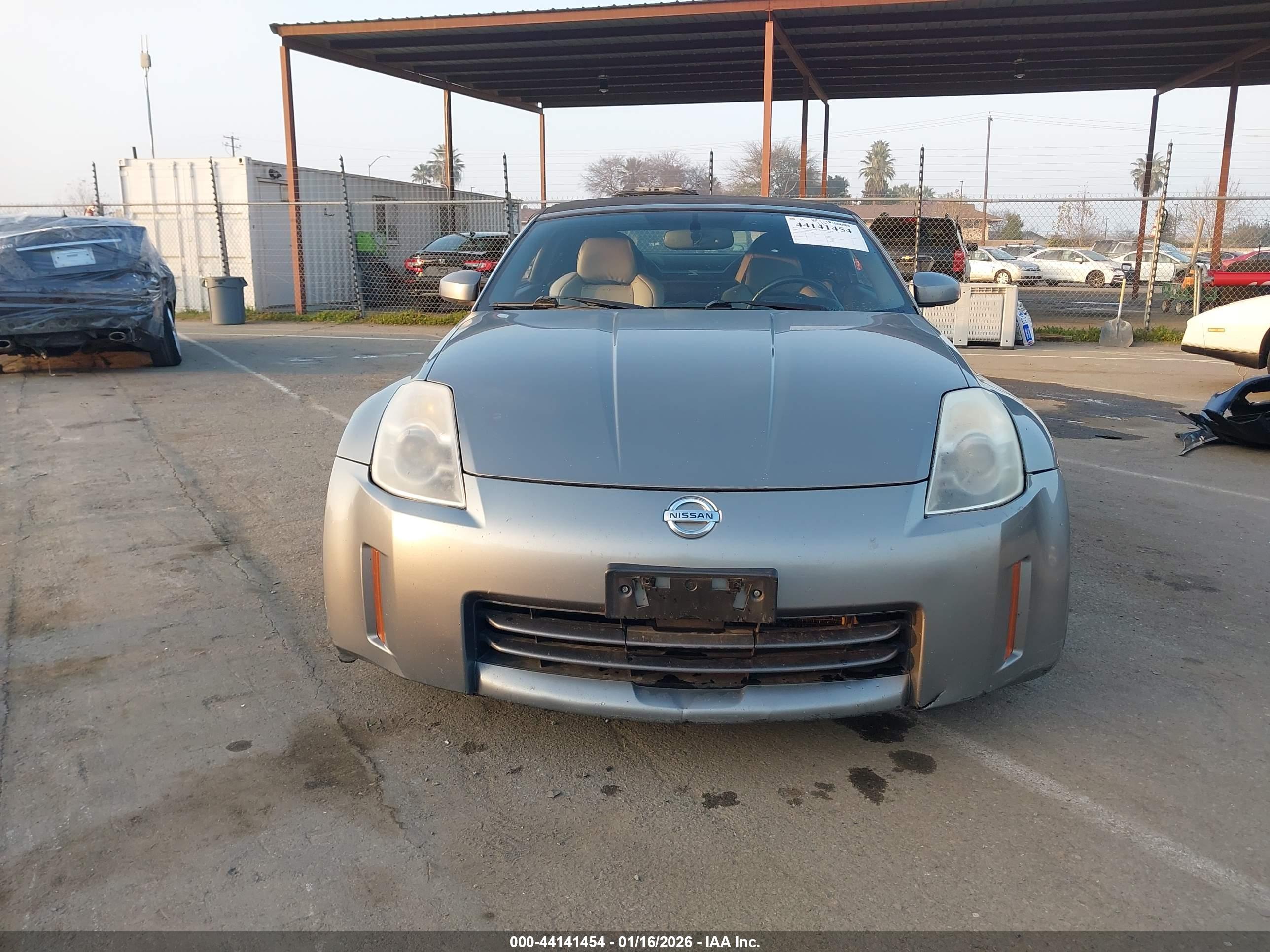 NISSAN 350Z image 6
