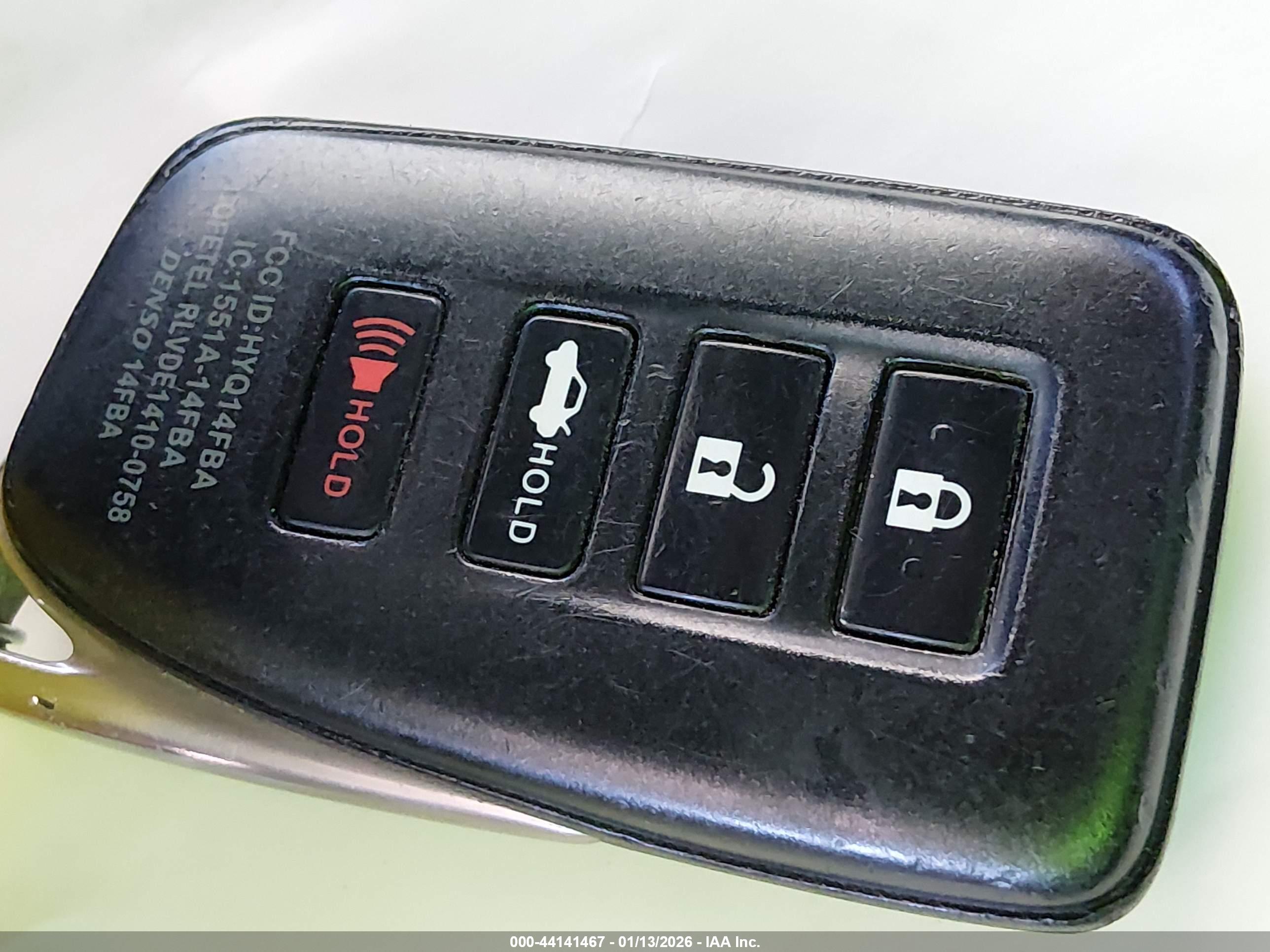 LEXUS IS image 11