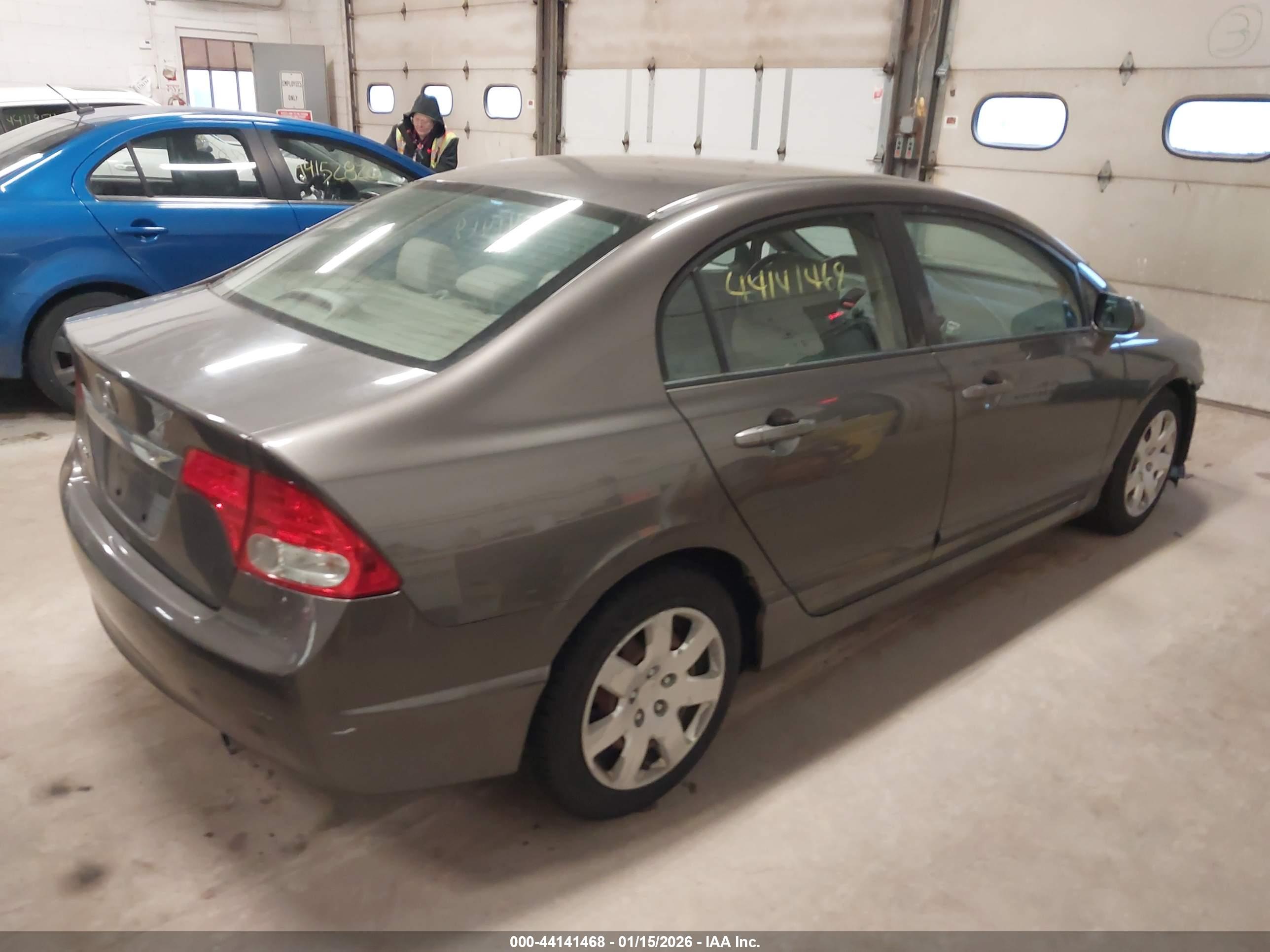 HONDA CIVIC image 4