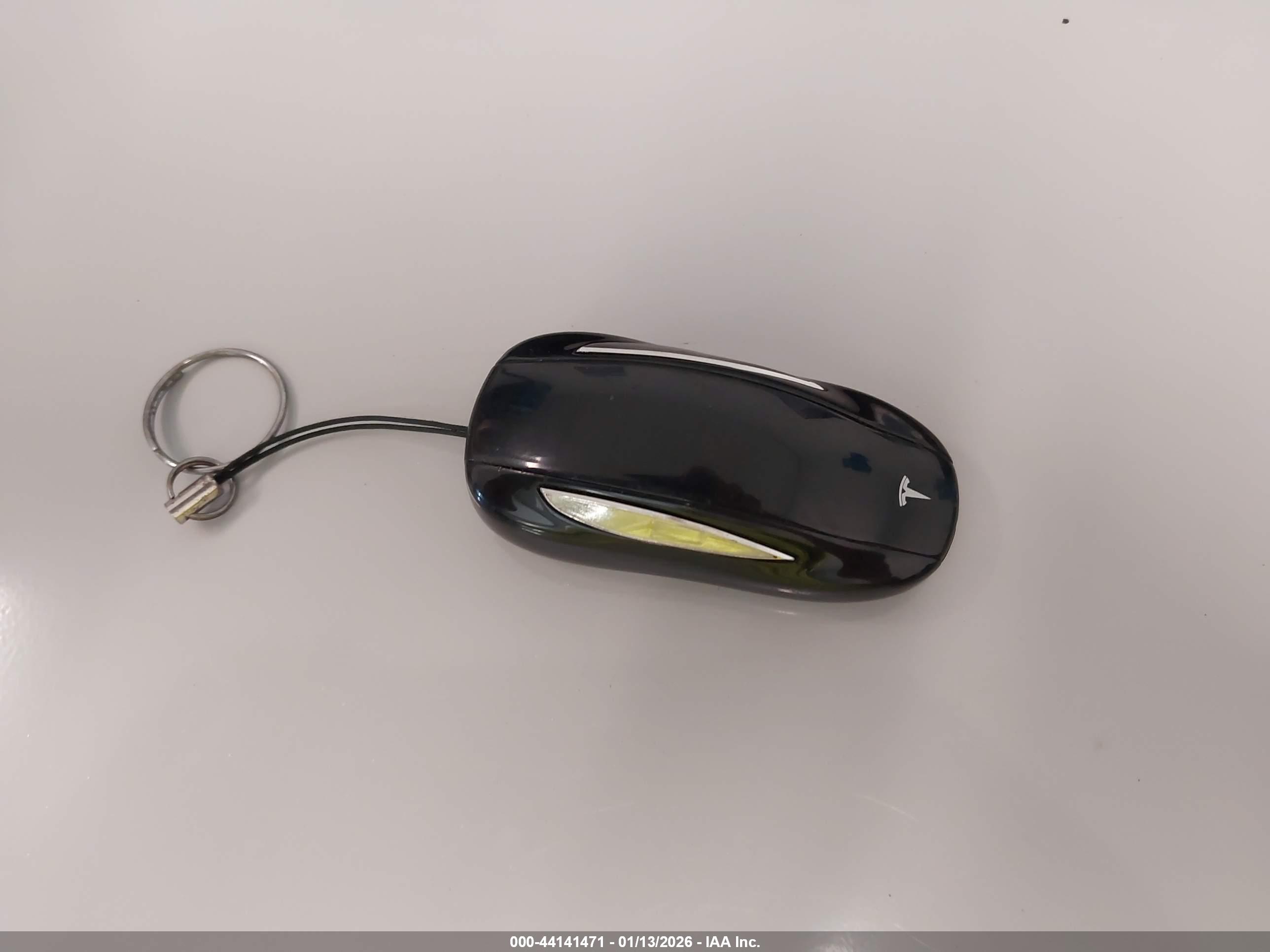 TESLA MODEL image 11