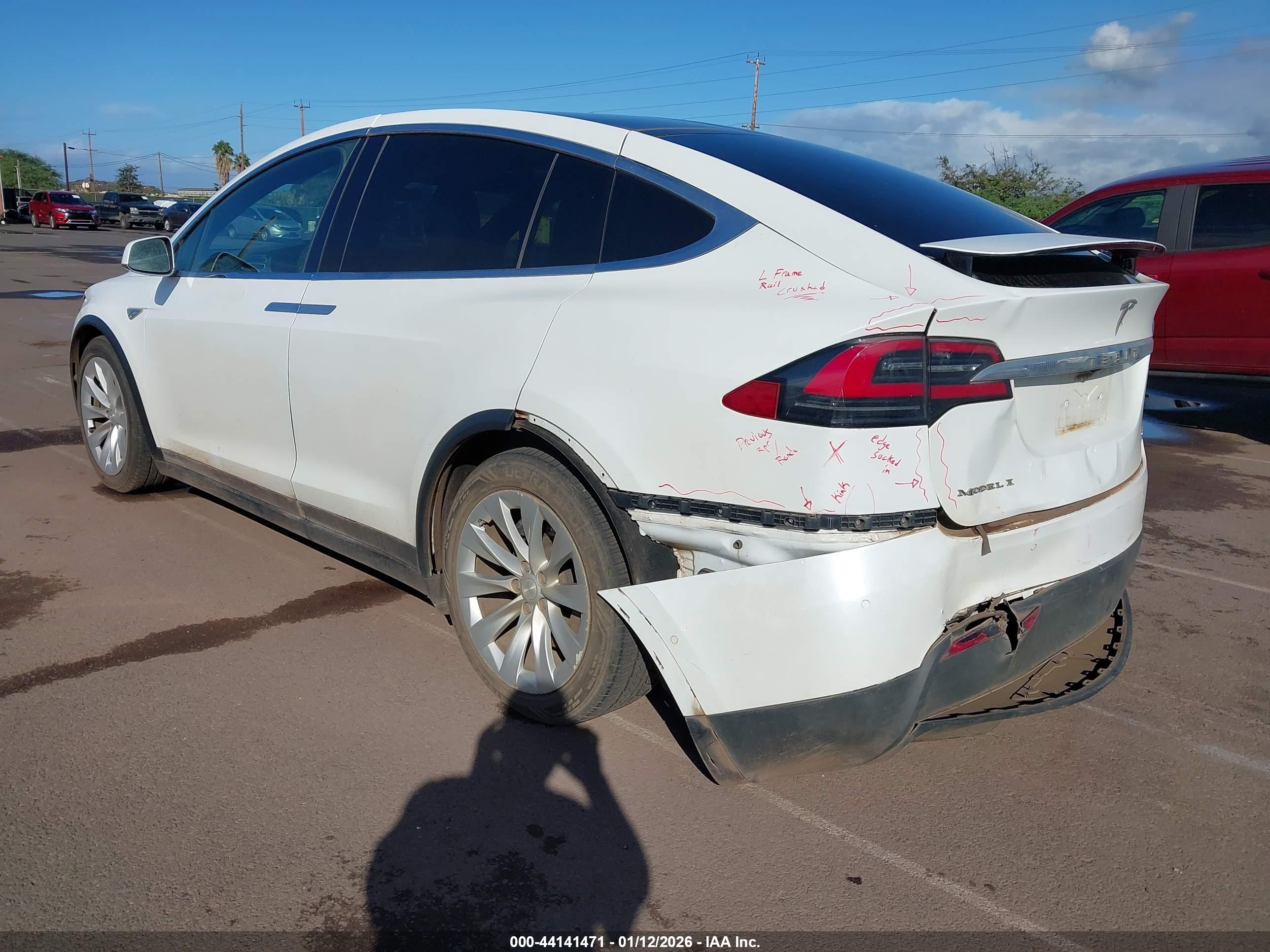 TESLA MODEL image 3