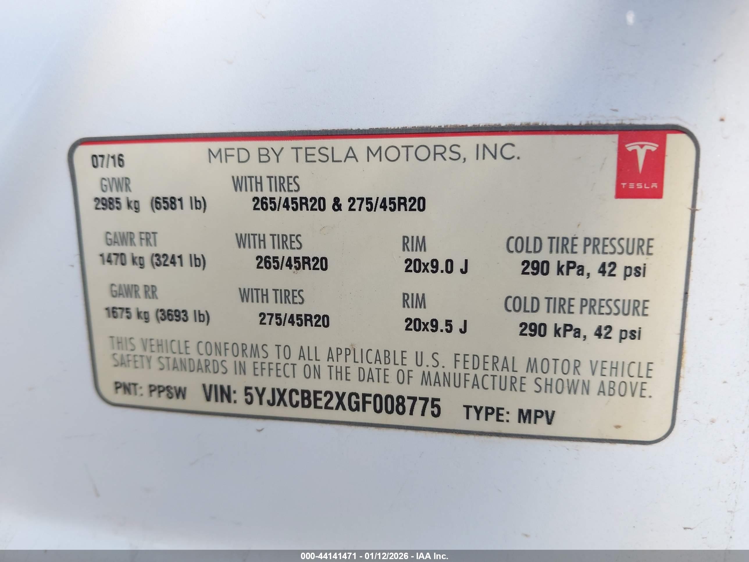 TESLA MODEL image 9