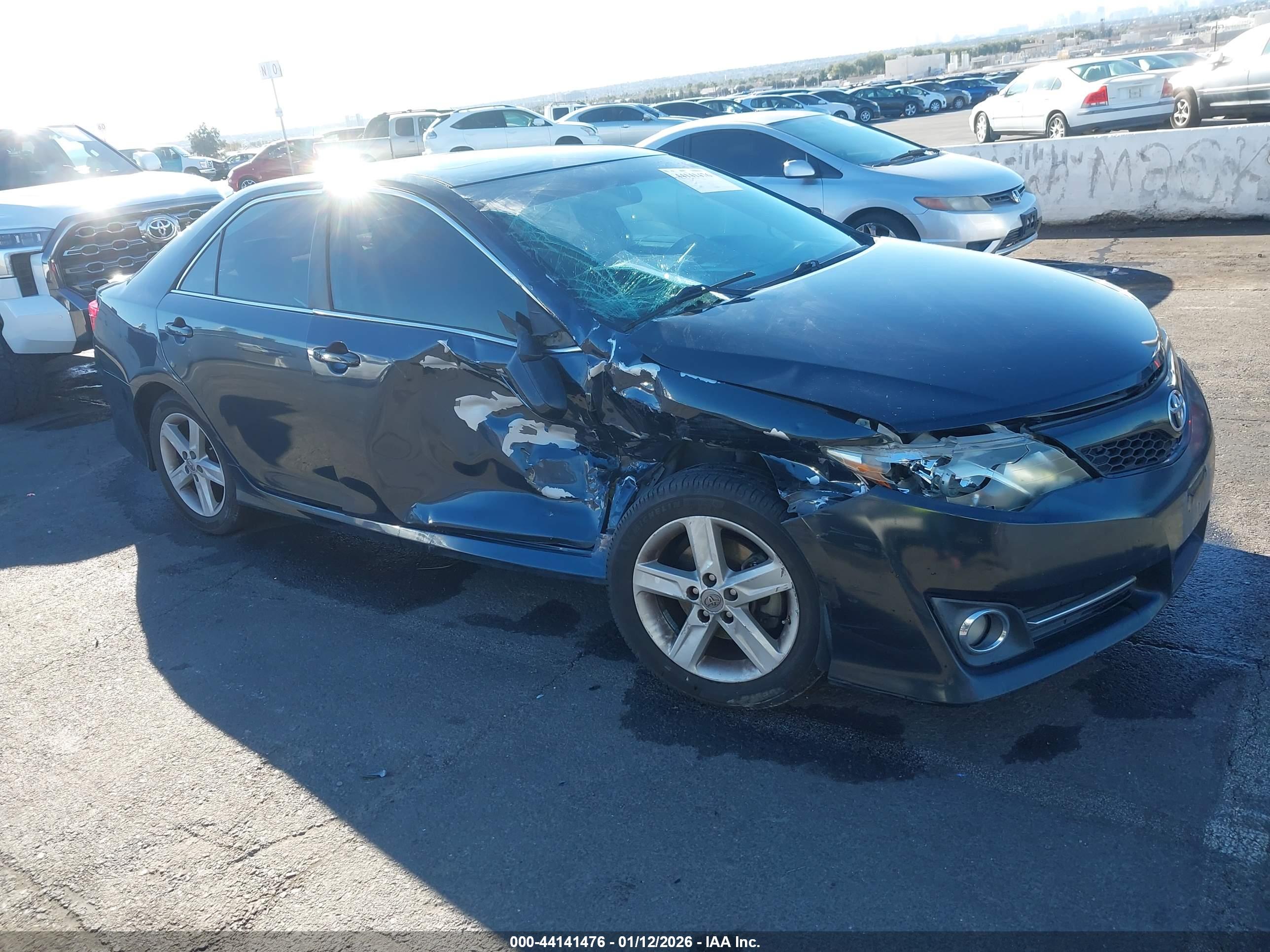 TOYOTA CAMRY image 6