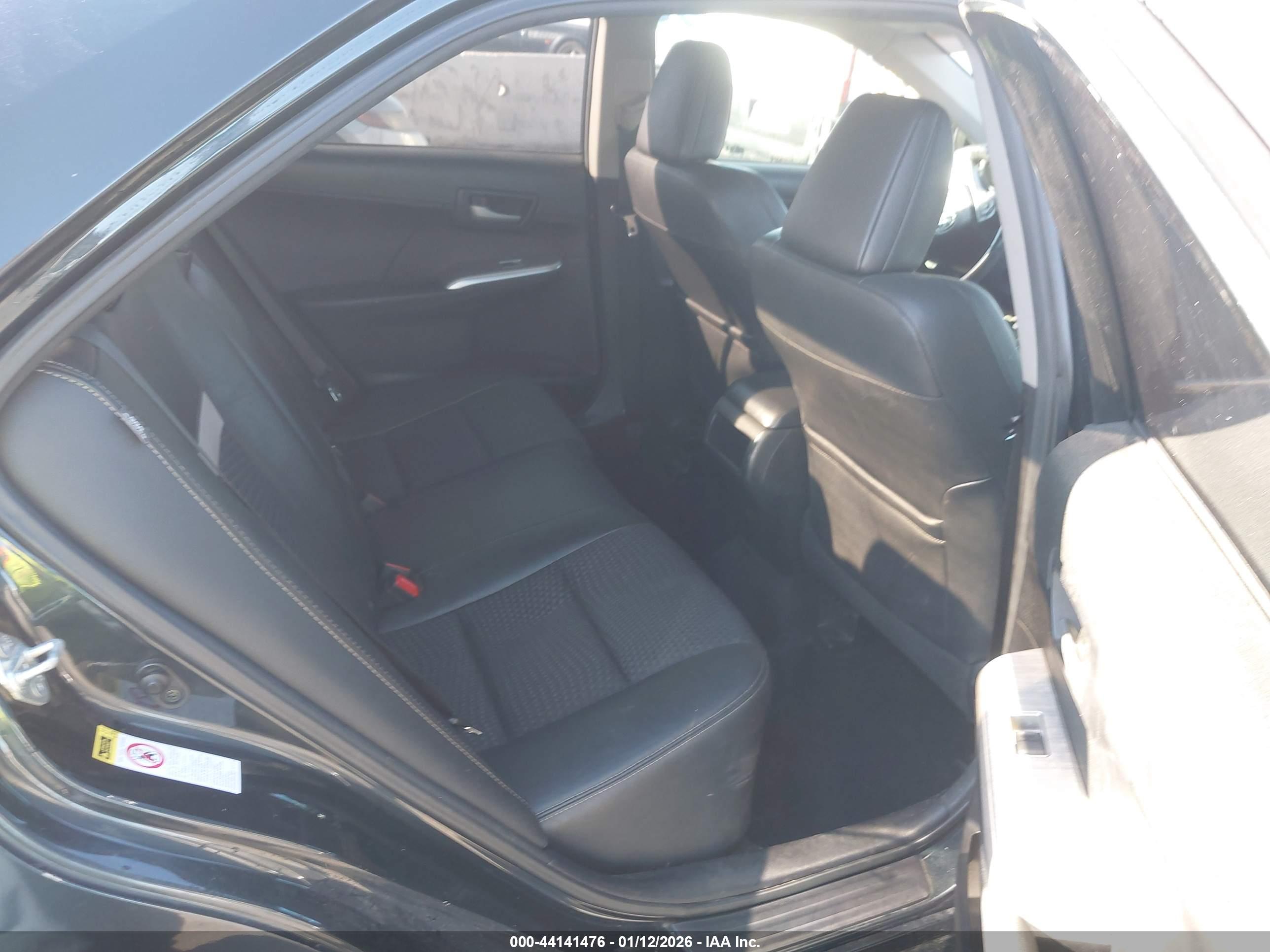 TOYOTA CAMRY image 8