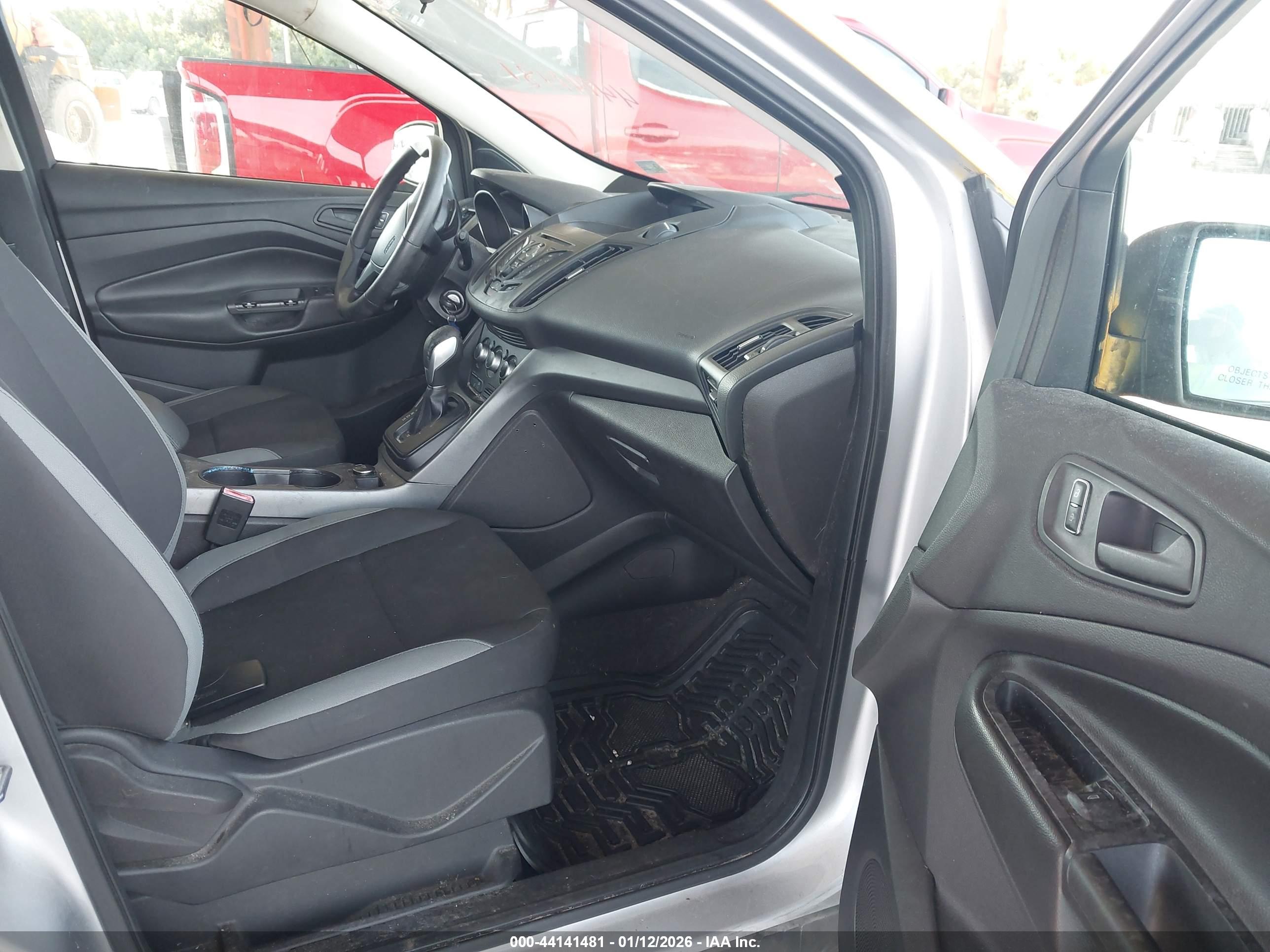 FORD ESCAPE image 5