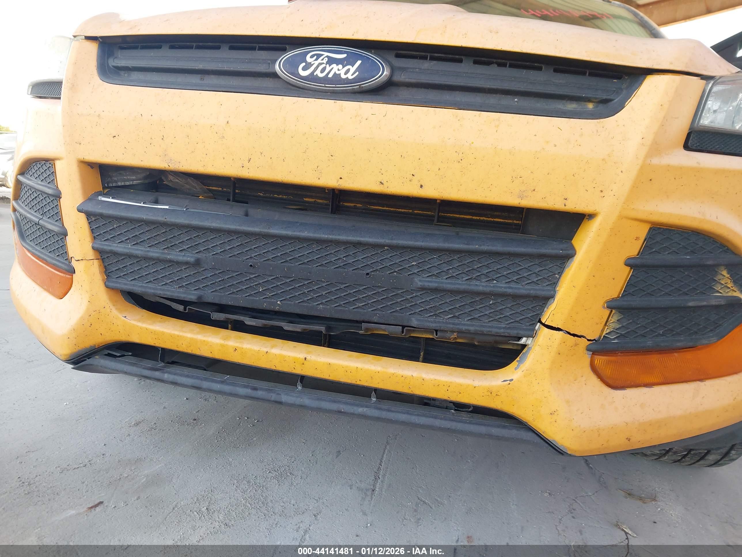 FORD ESCAPE image 6