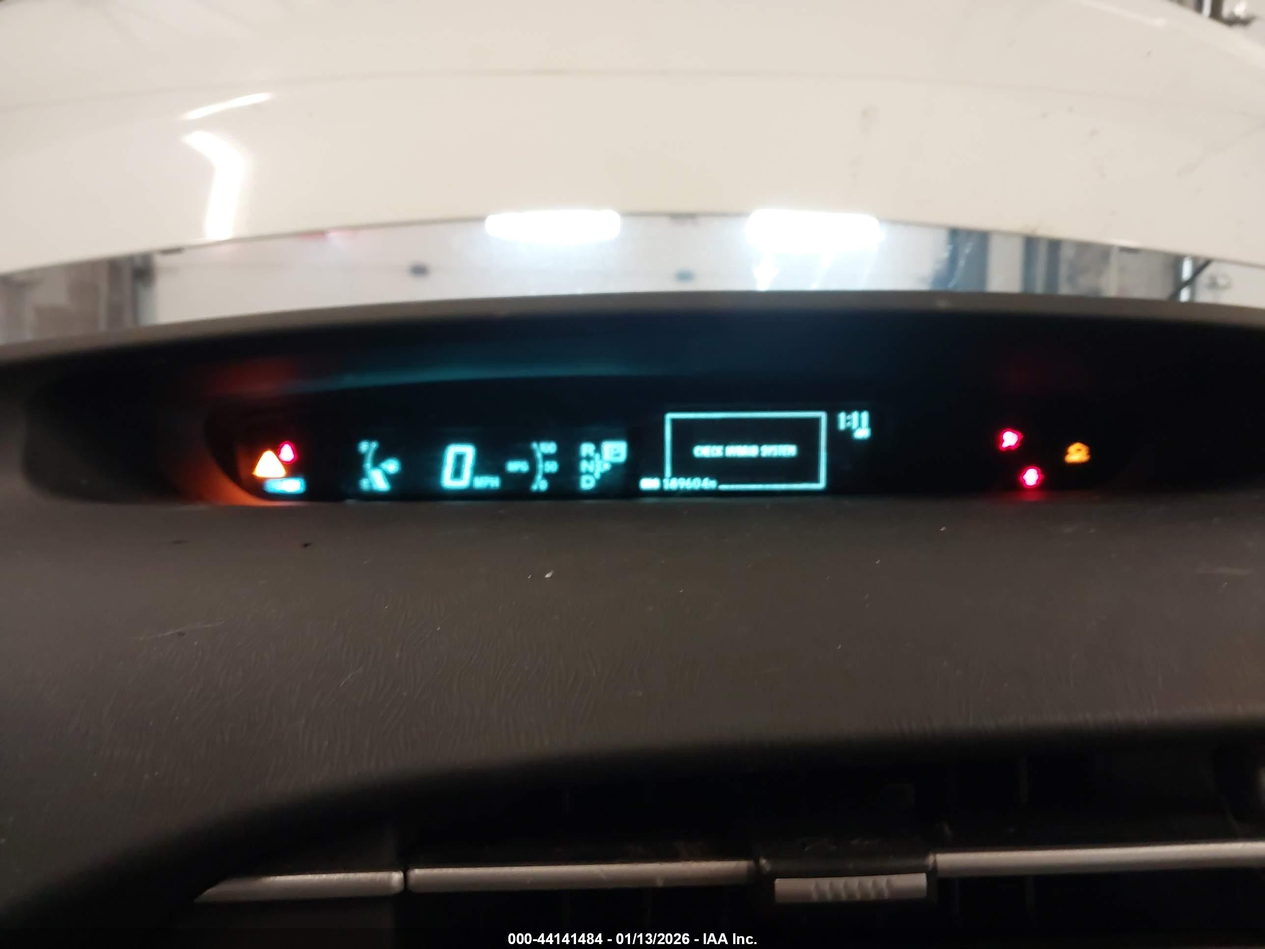 TOYOTA PRIUS image 7
