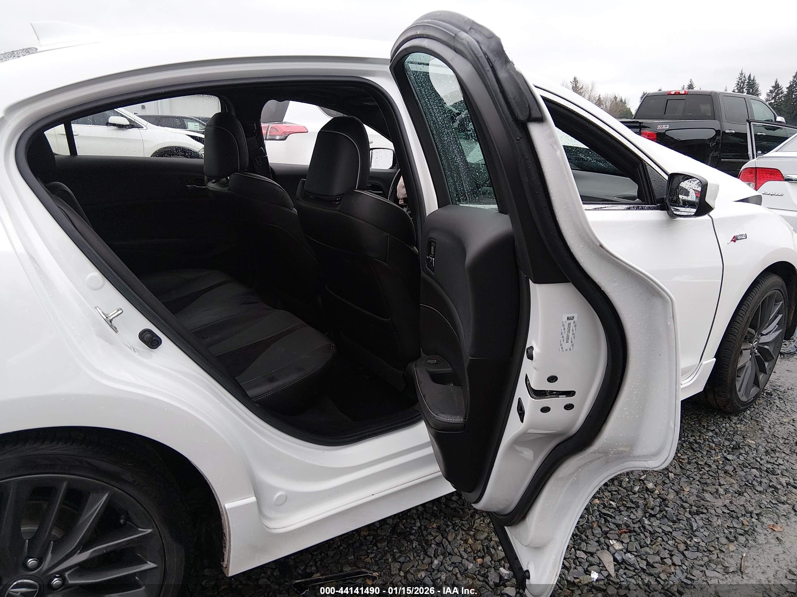 ACURA ILX image 8