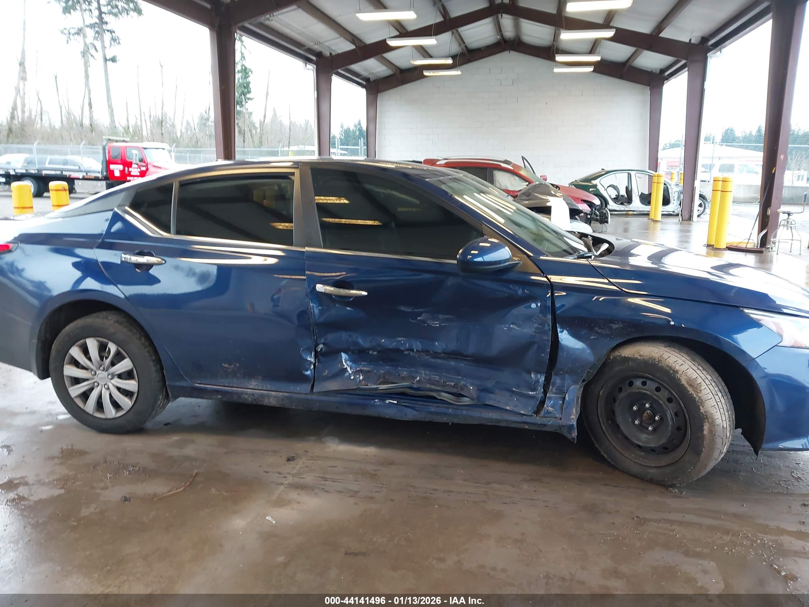 NISSAN ALTIMA image 6