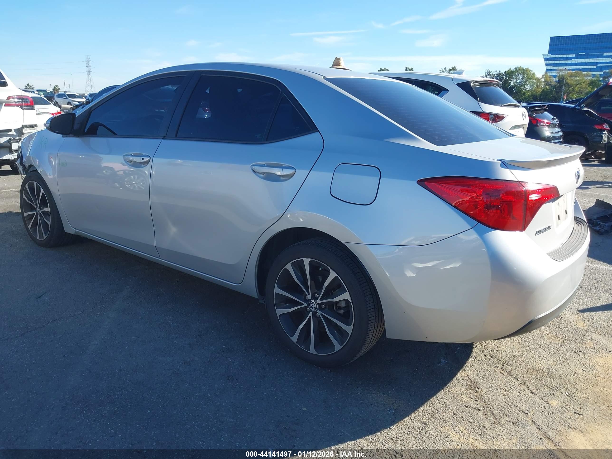 TOYOTA COROLLA image 3