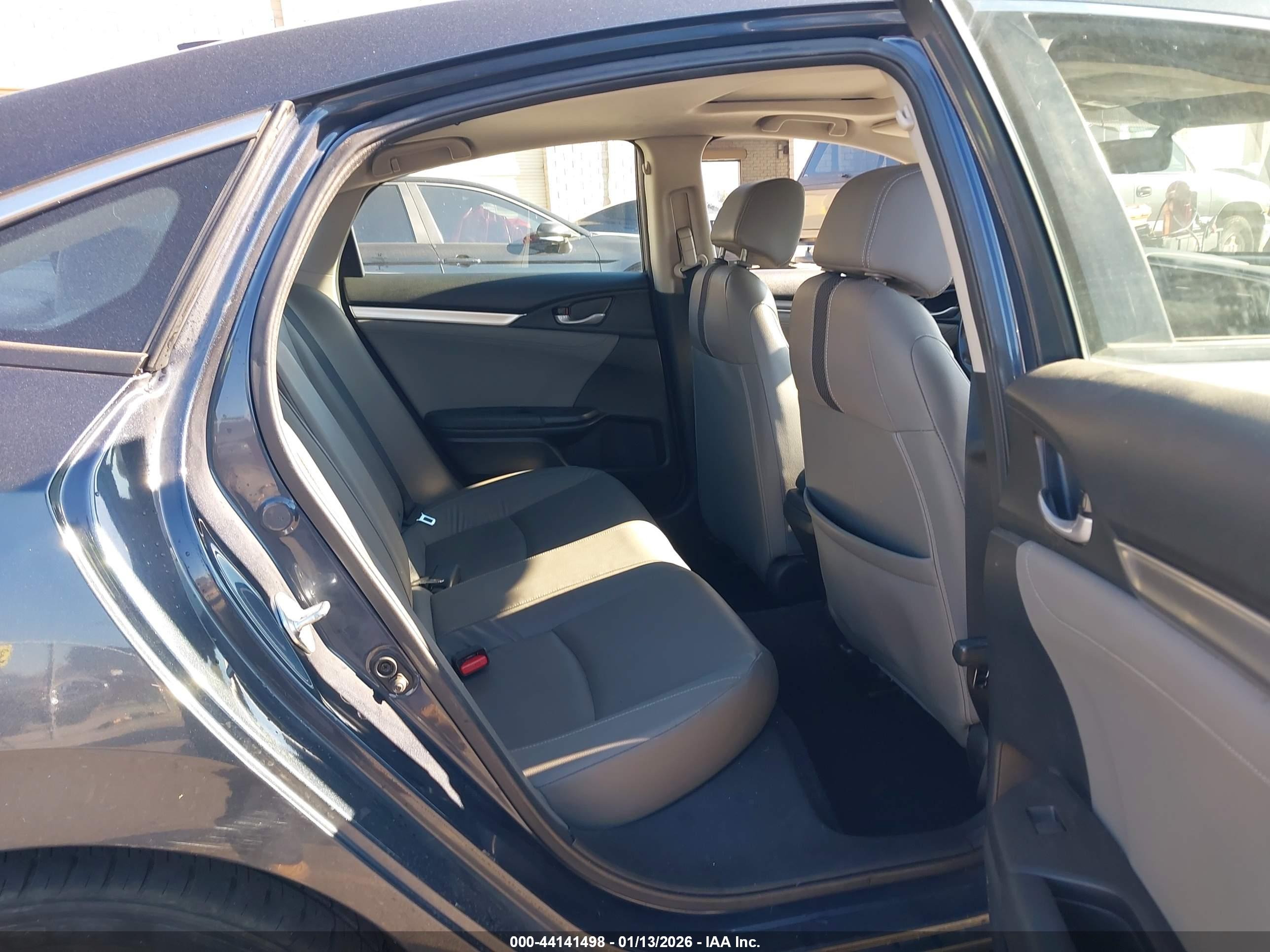 HONDA CIVIC image 8