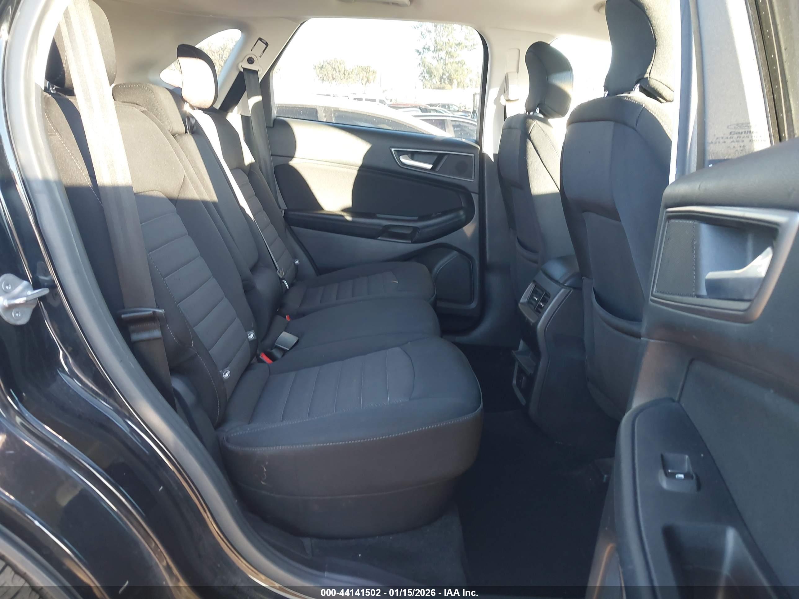 FORD EDGE image 8