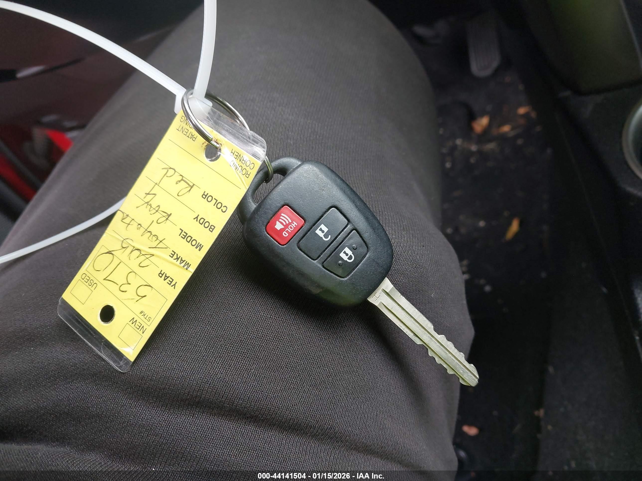 TOYOTA RAV4 image 11