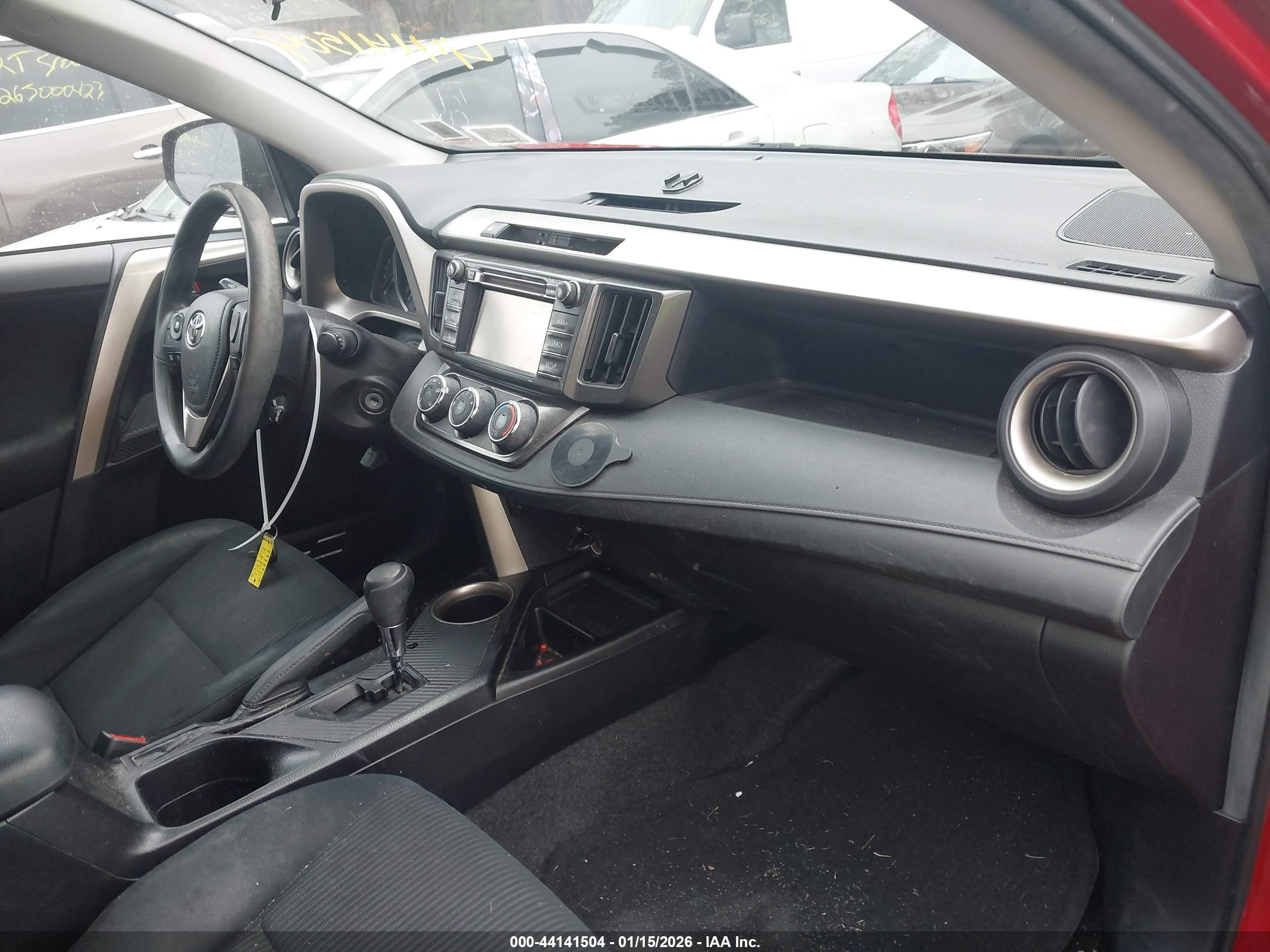 TOYOTA RAV4 image 5