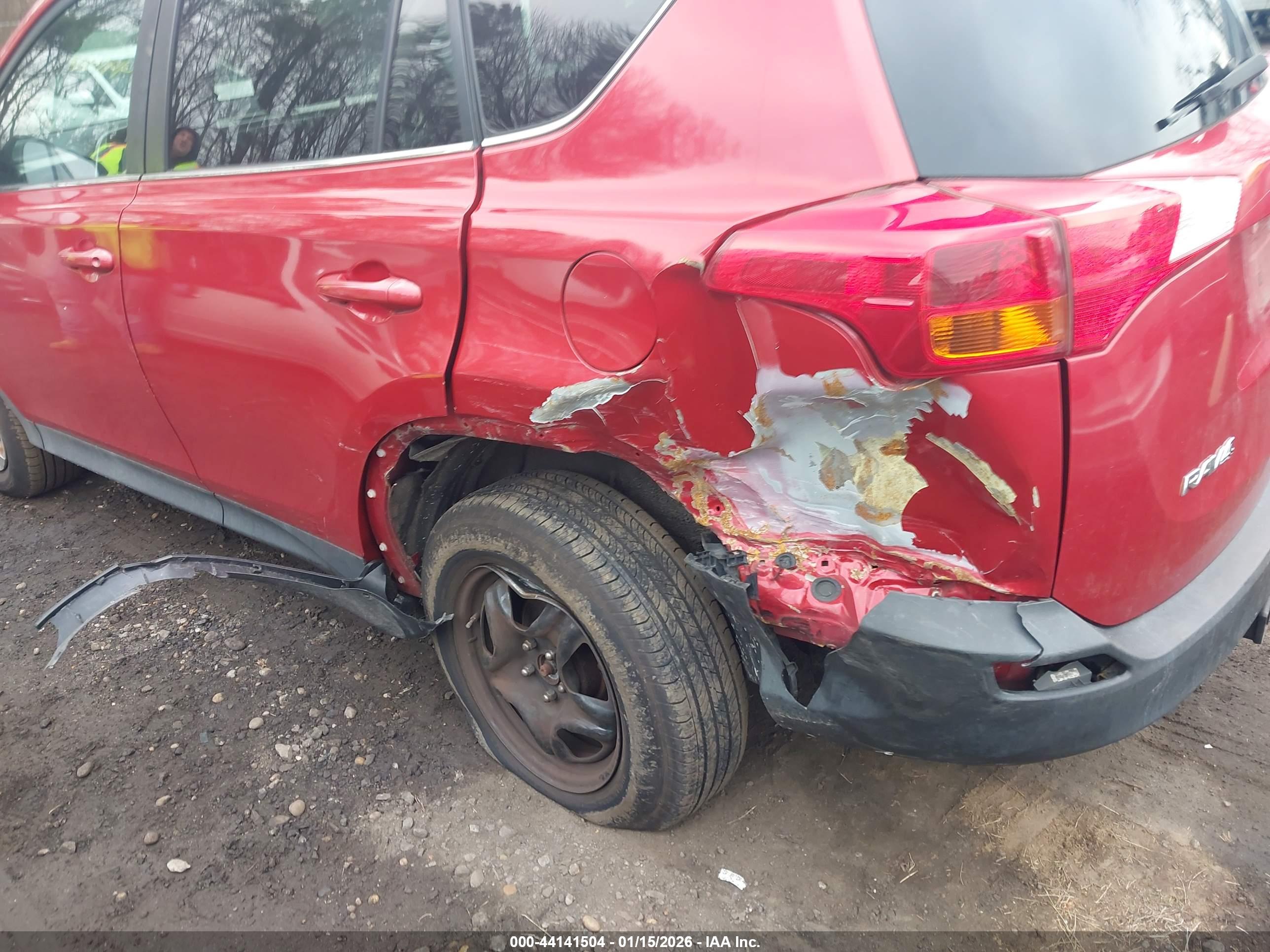 TOYOTA RAV4 image 6