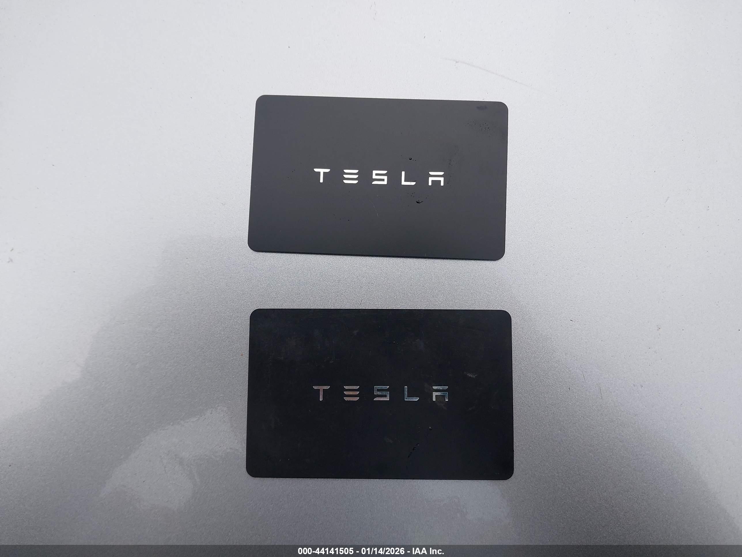 TESLA MODEL image 11