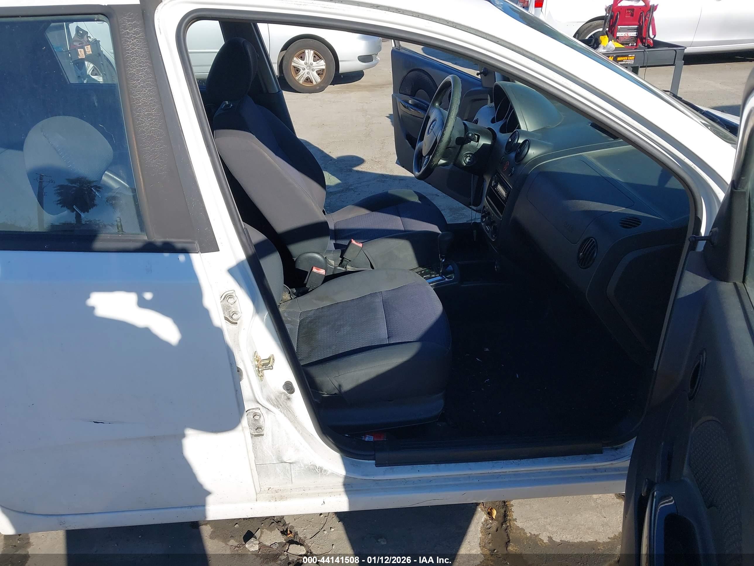 CHEVROLET AVEO image 5
