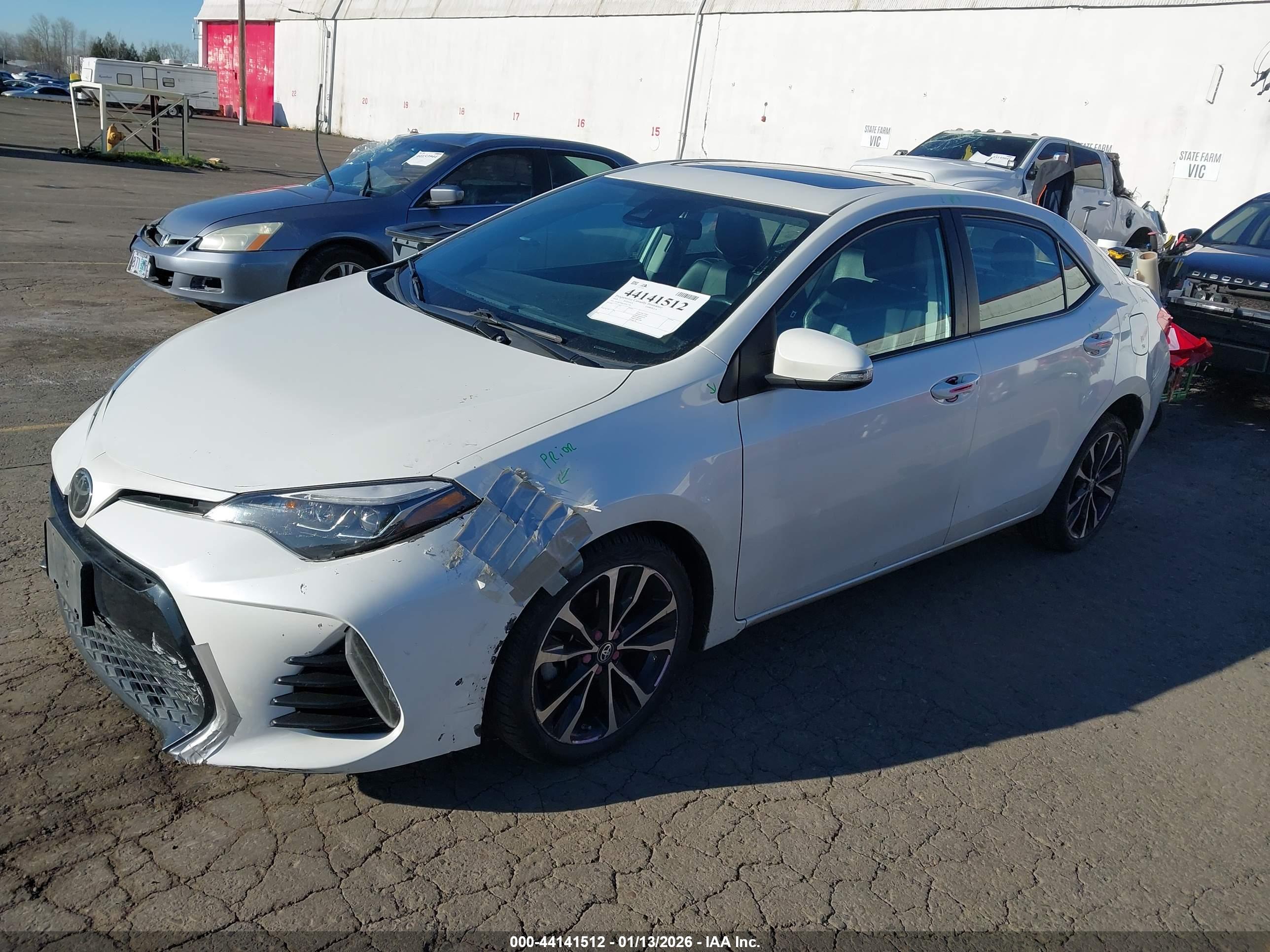 TOYOTA COROLLA image 2