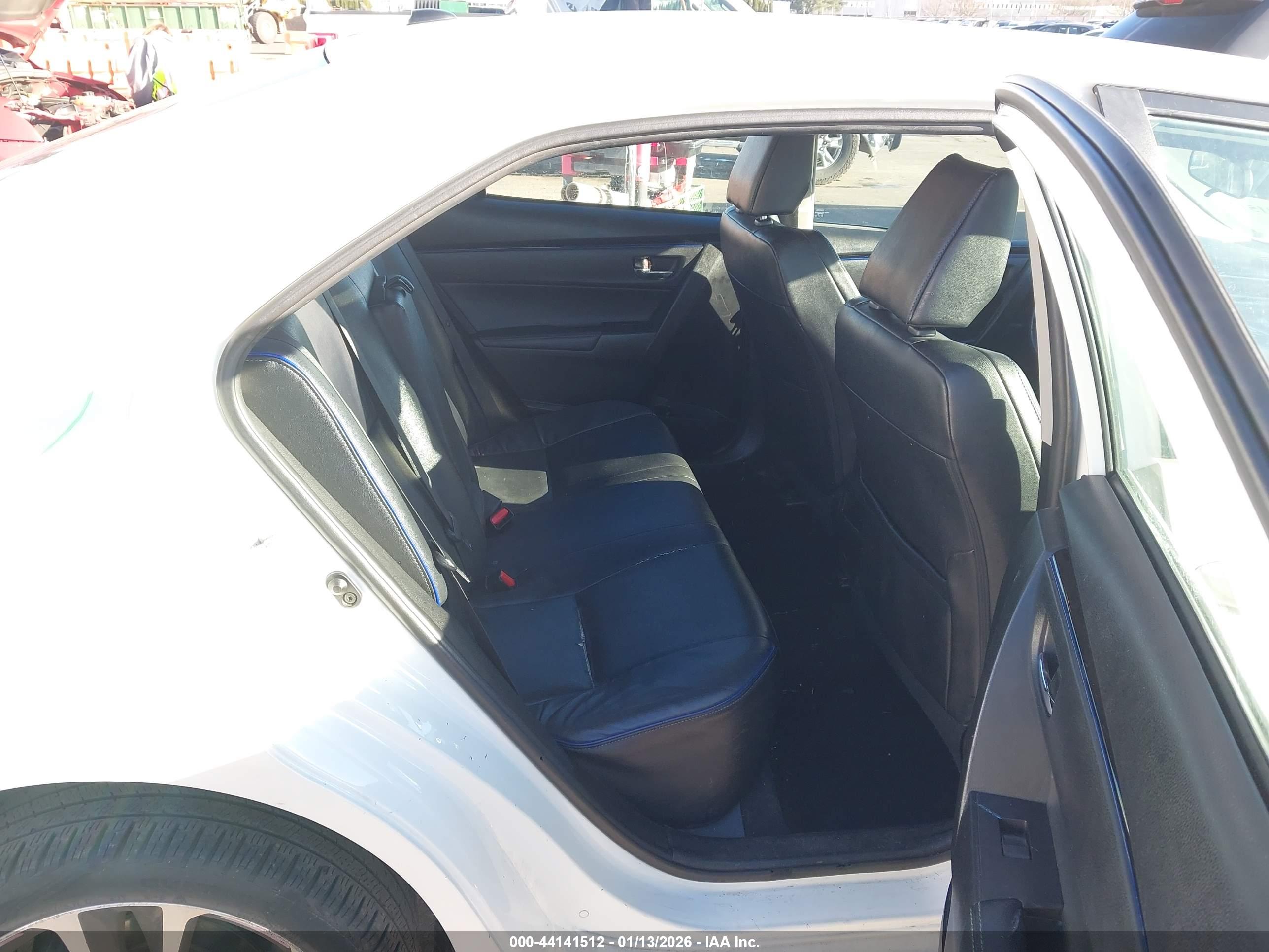 TOYOTA COROLLA image 8