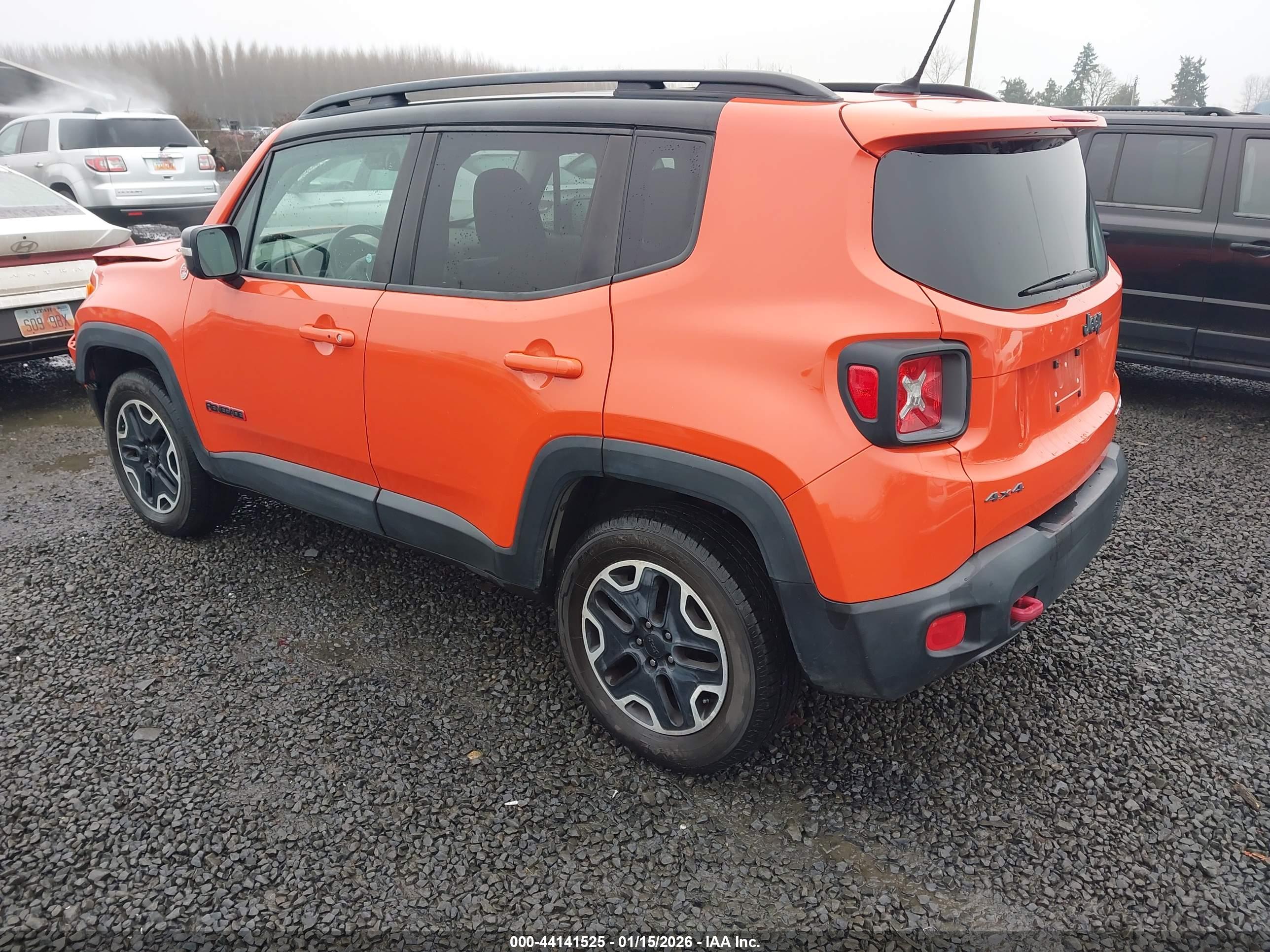 JEEP RENEGADE image 3
