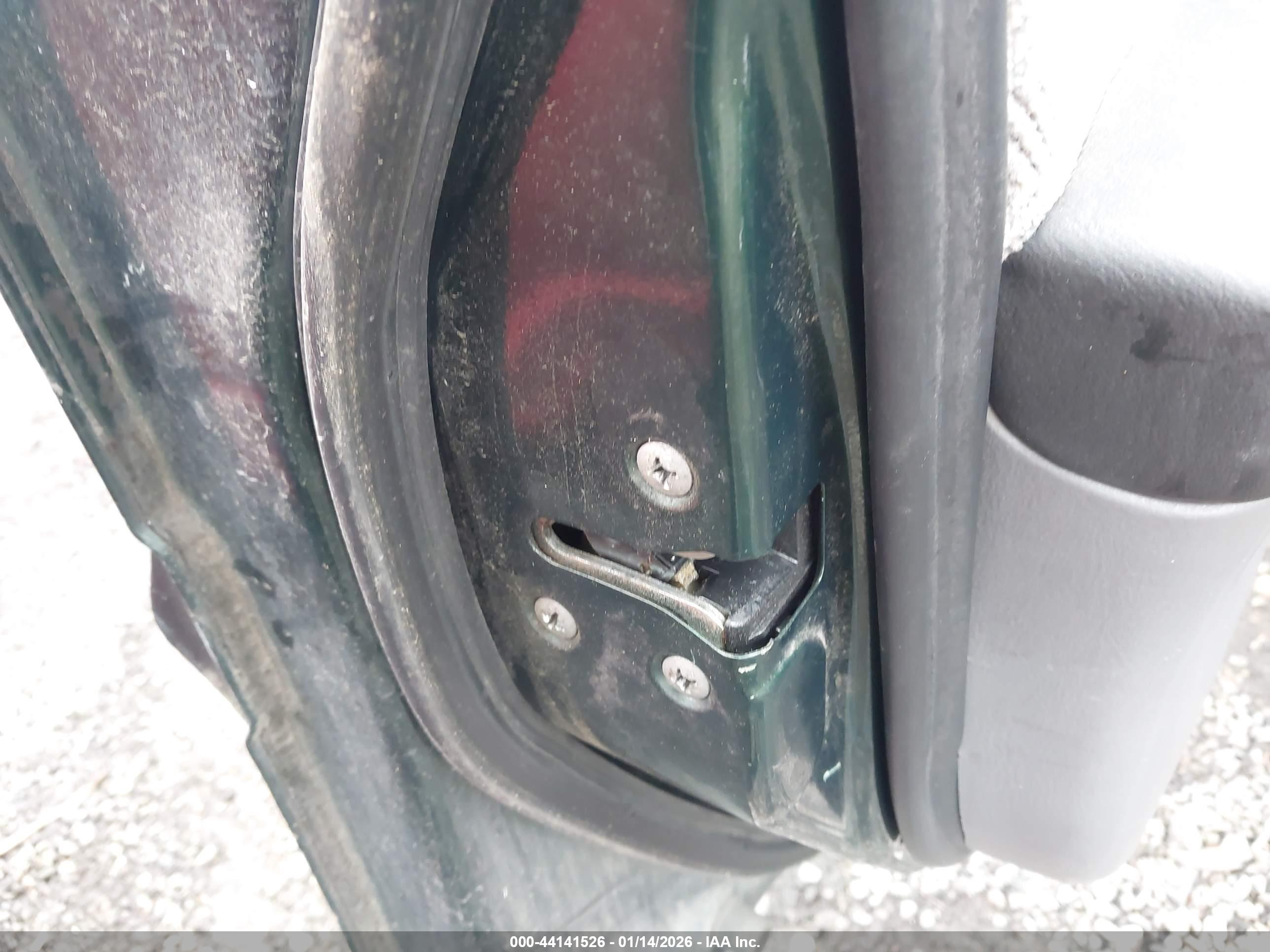 SUBARU LEGACY image 6