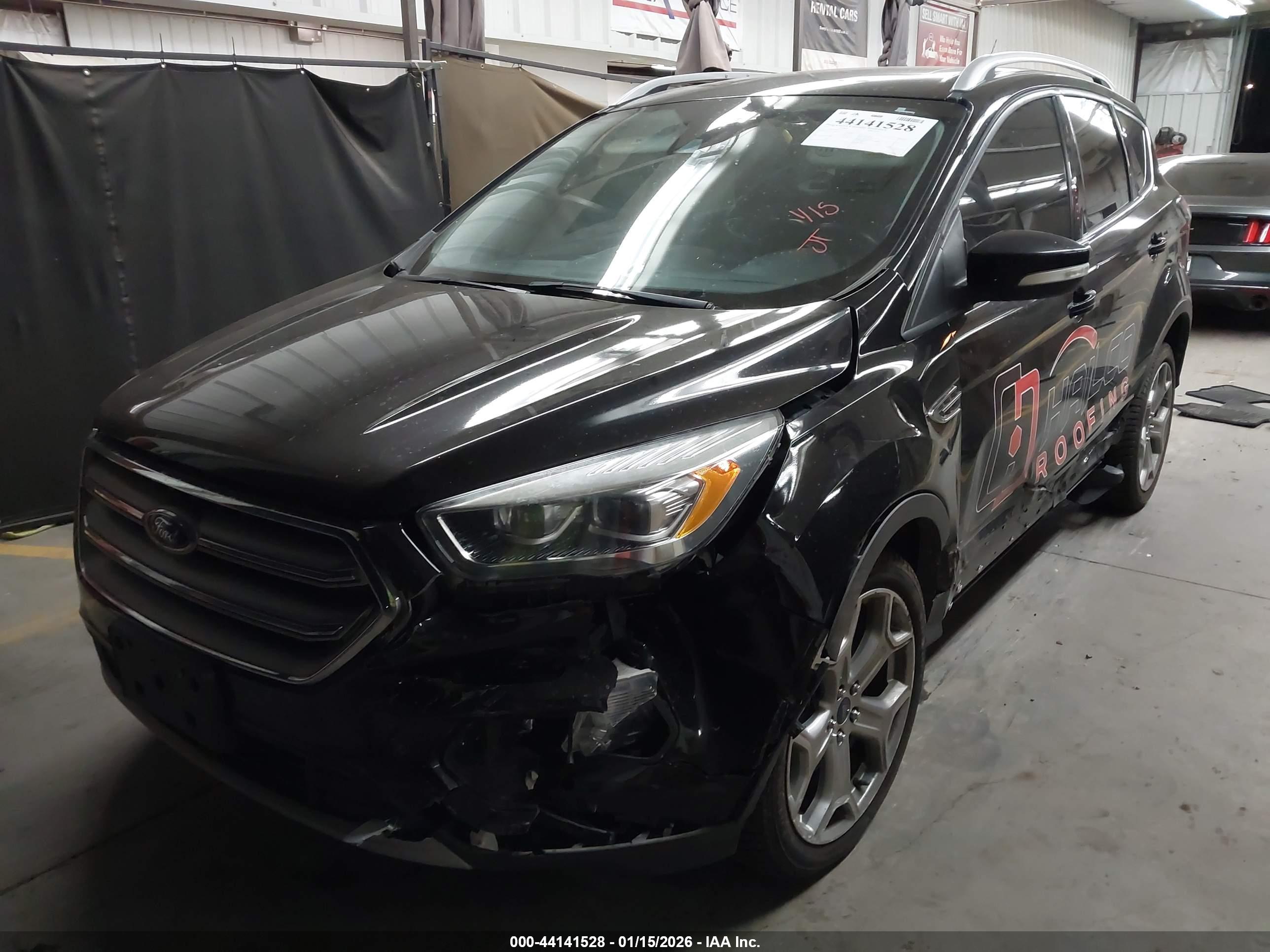 FORD ESCAPE image 2