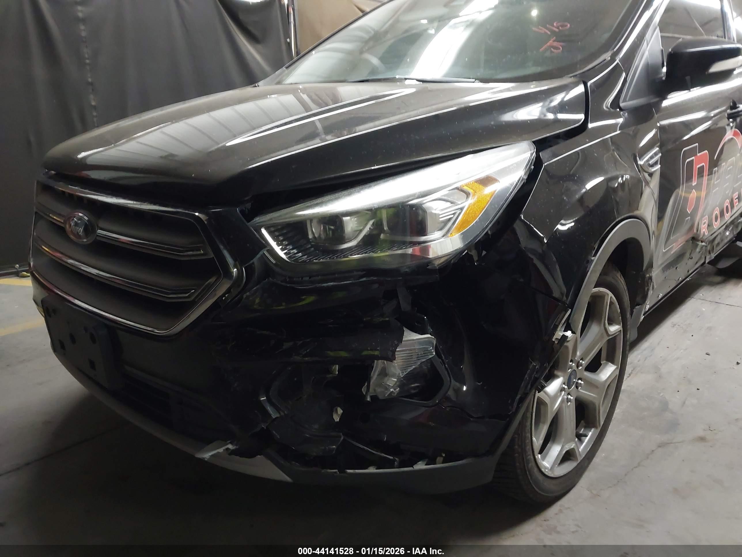 FORD ESCAPE image 6