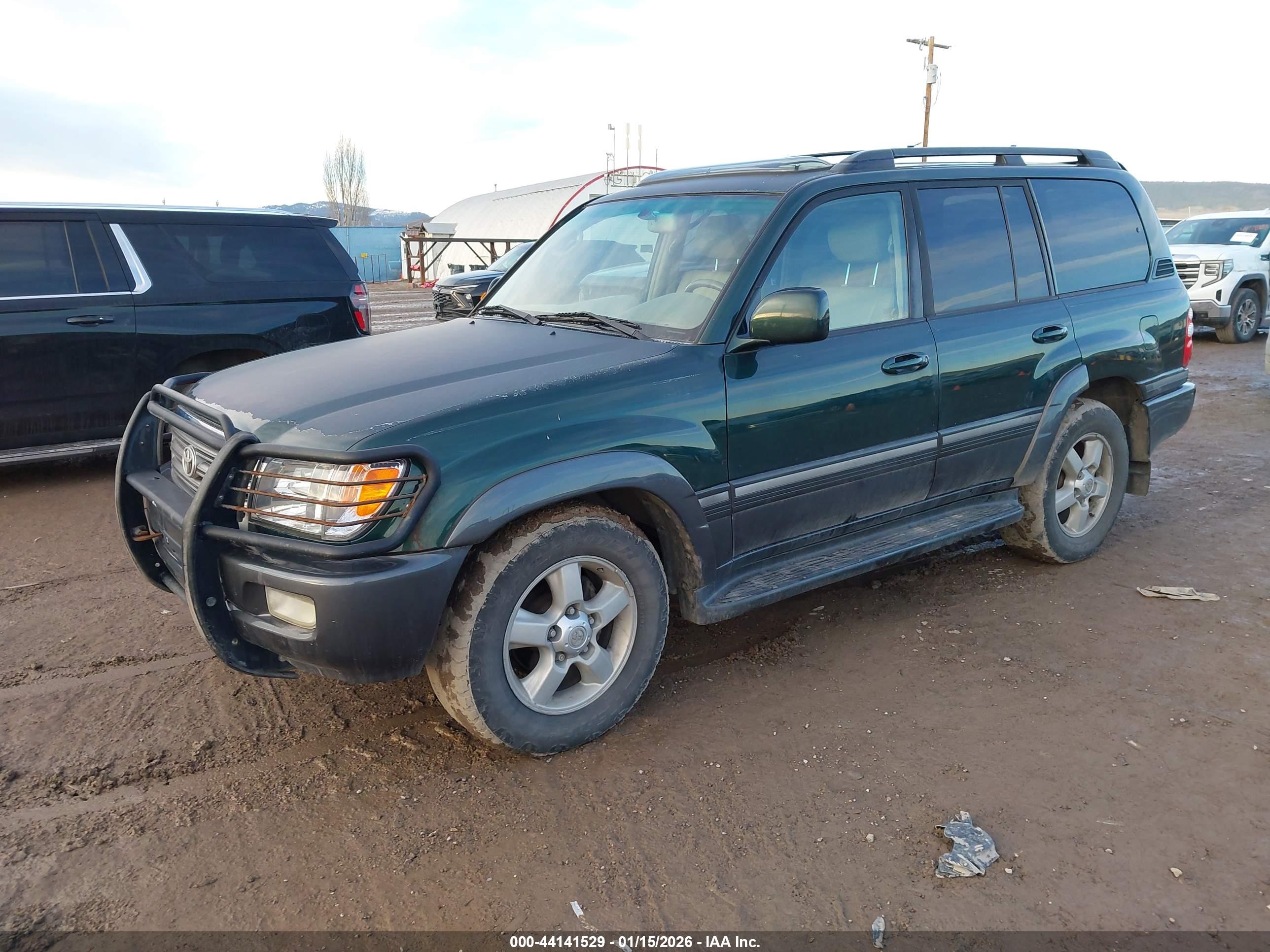 TOYOTA LAND image 2