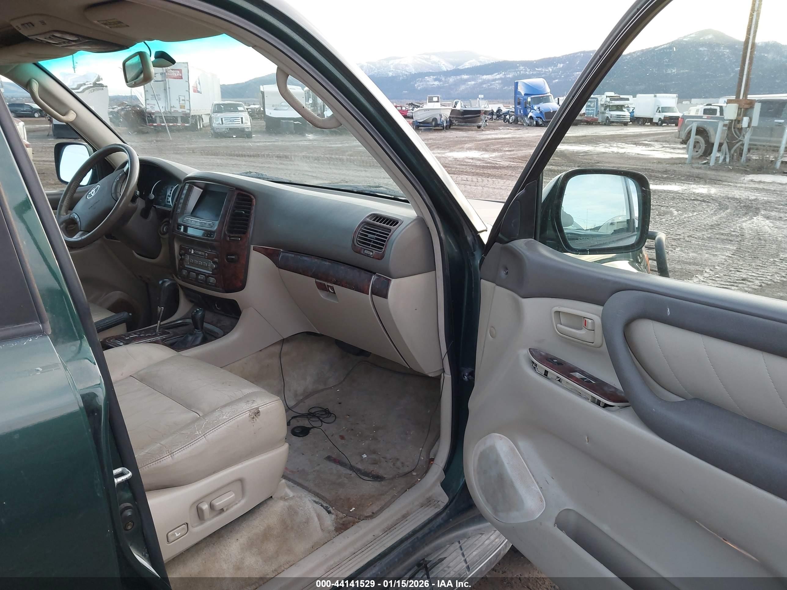 TOYOTA LAND image 5